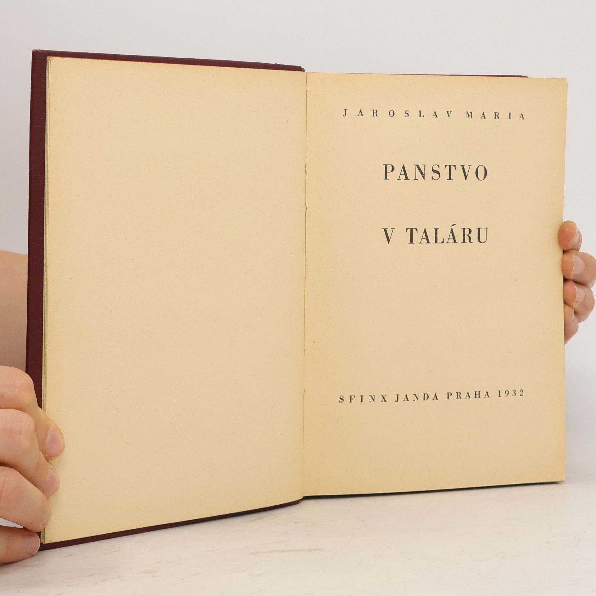 Jaroslav Maria Panstvo v taláru