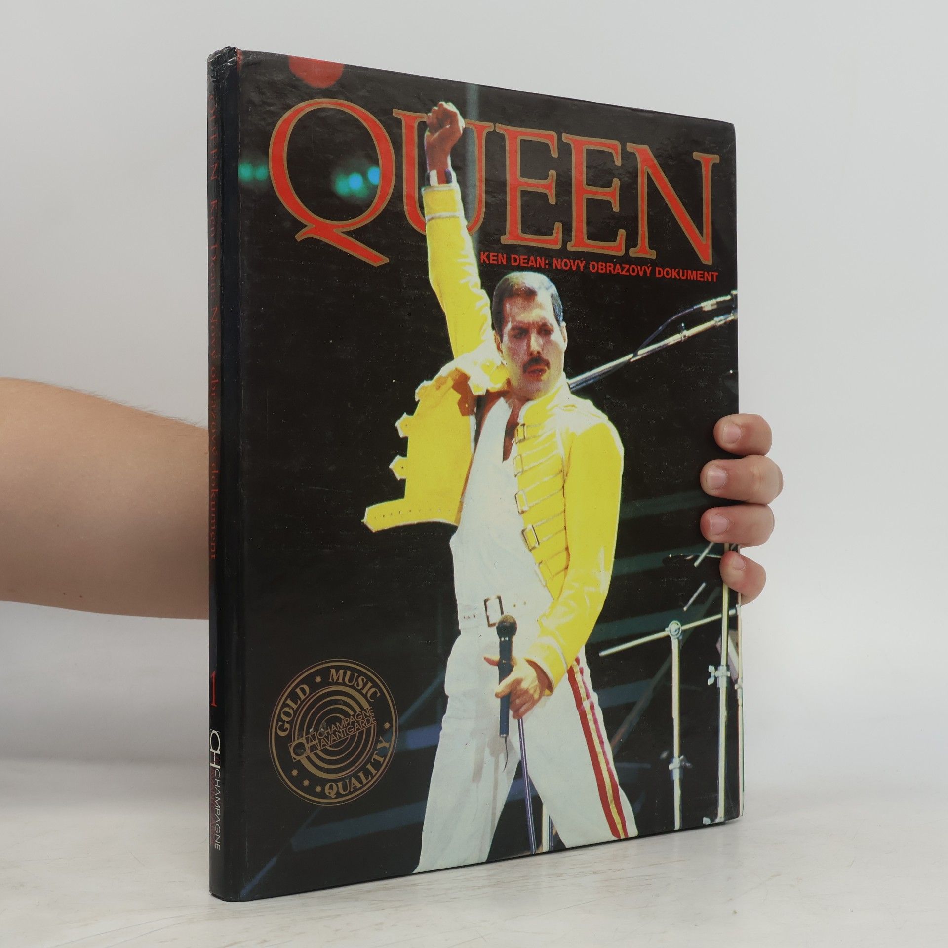 Ken Dean Queen. Nový obrazový dokument
