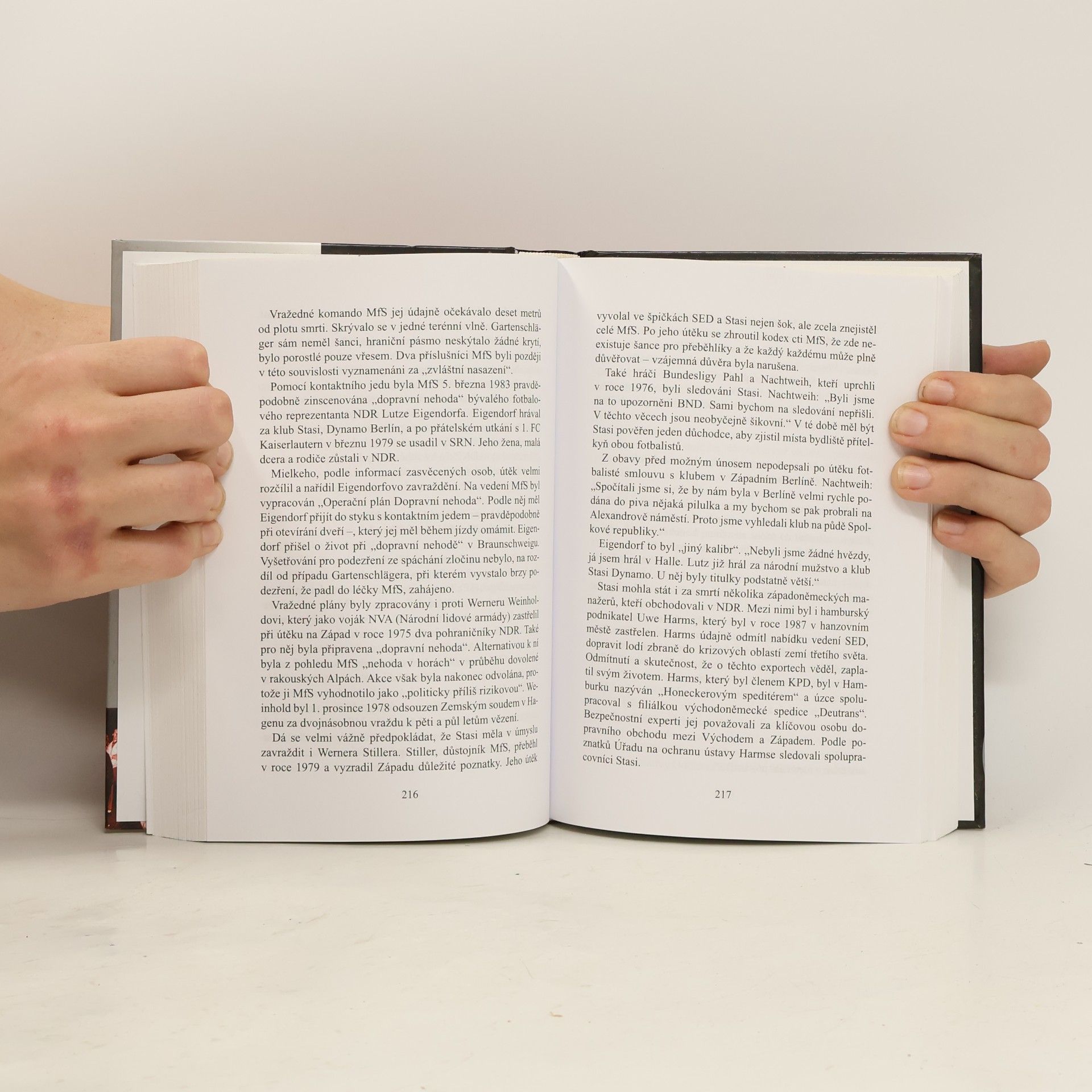 Autorenkollektiv Stasi Osoby a fakta