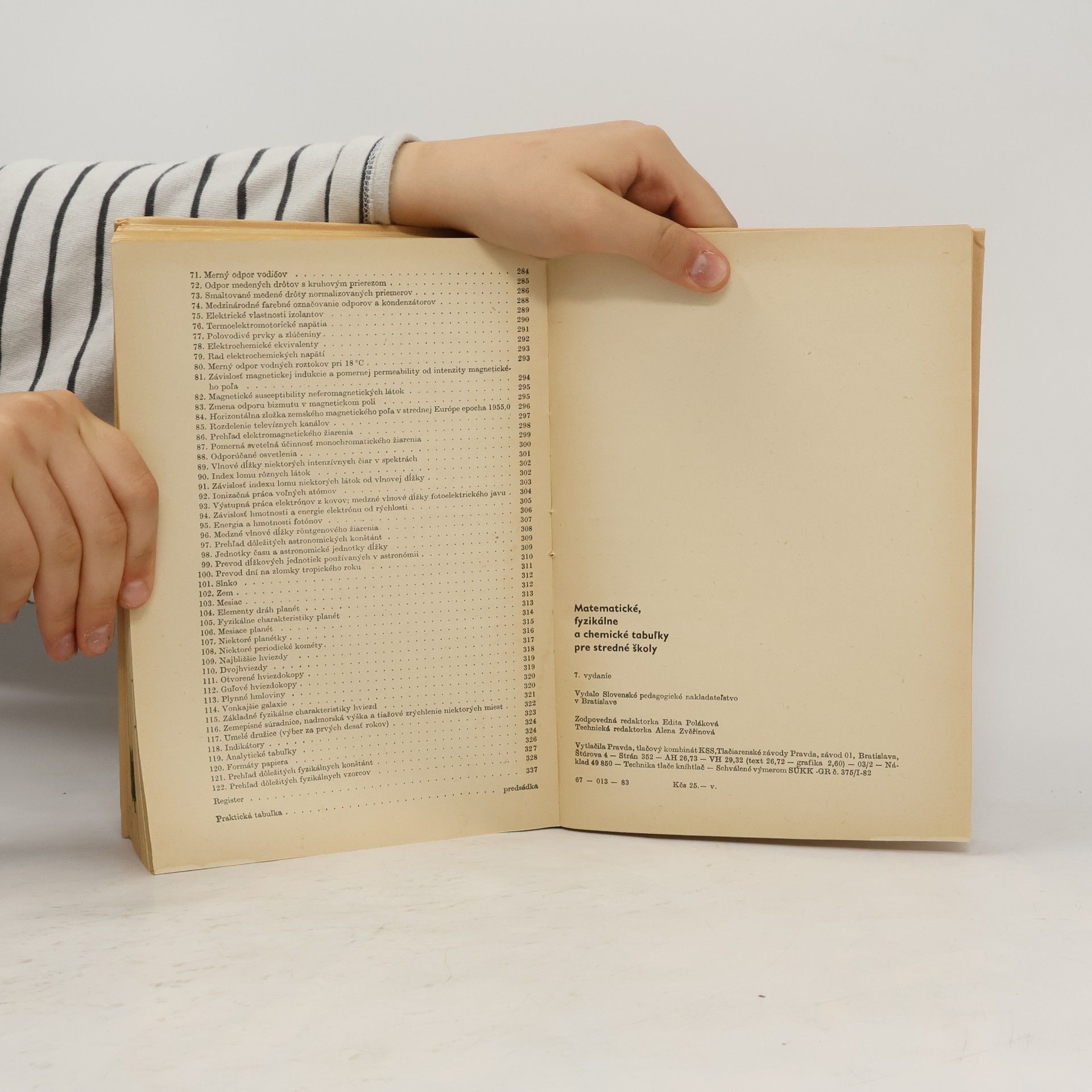 Autorenkollektiv Matematické fyzikálne a chemické tabuľky pre stredné školy