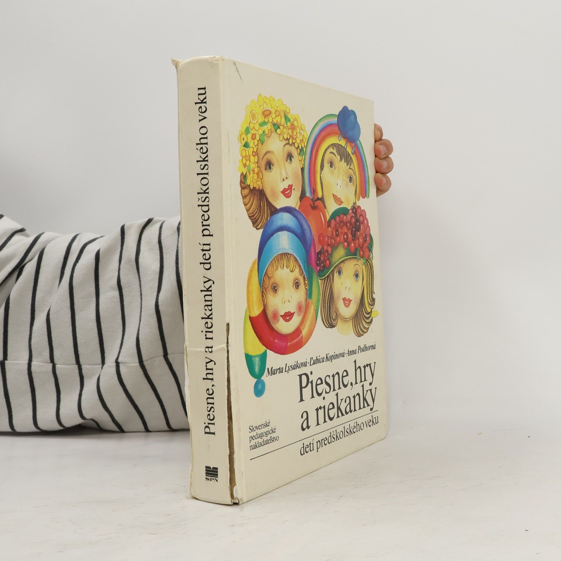 Autores varios Piesne, hry a riekanky deti predškolského veku