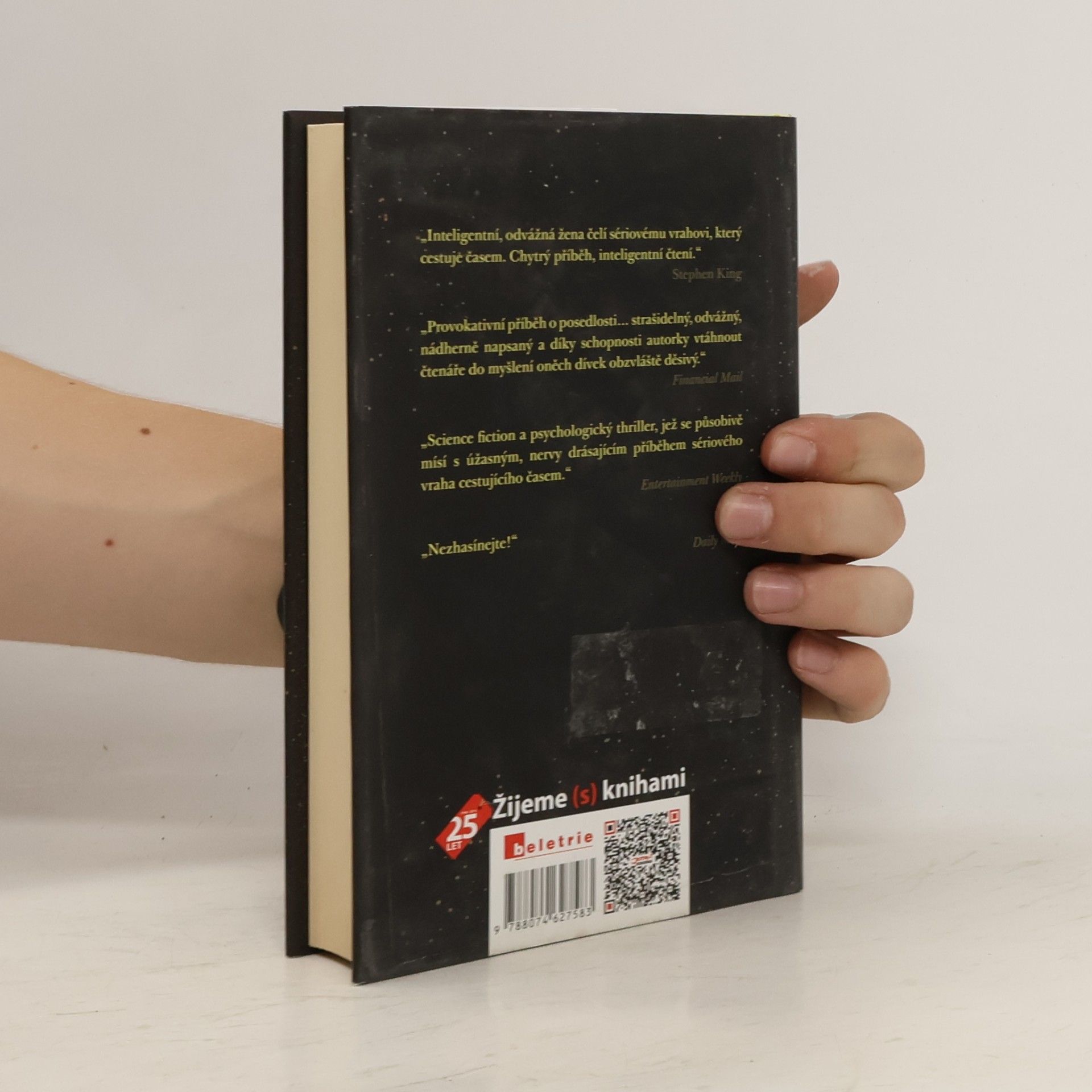 Lauren Beukes Dívka, která se třpytila