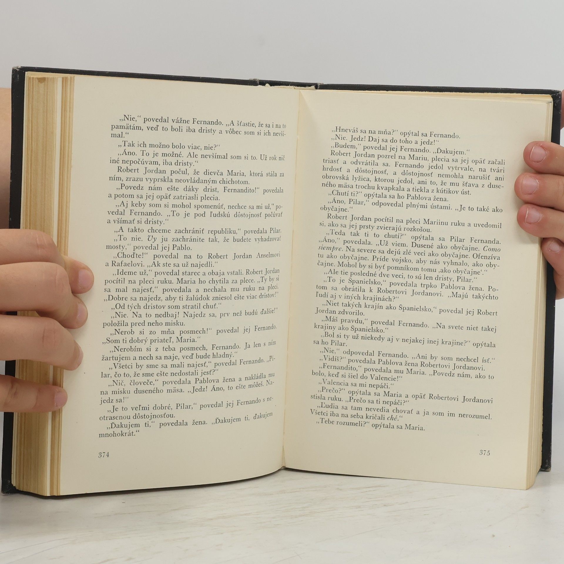 Ernest Hemingway Zbohom zbraniam. Komu zvonia do hrobu. Starec a more