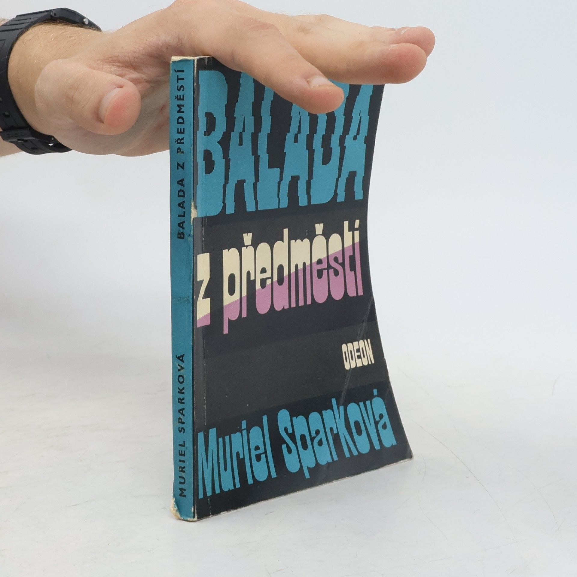 Muriel Spark Balada z předměstí
