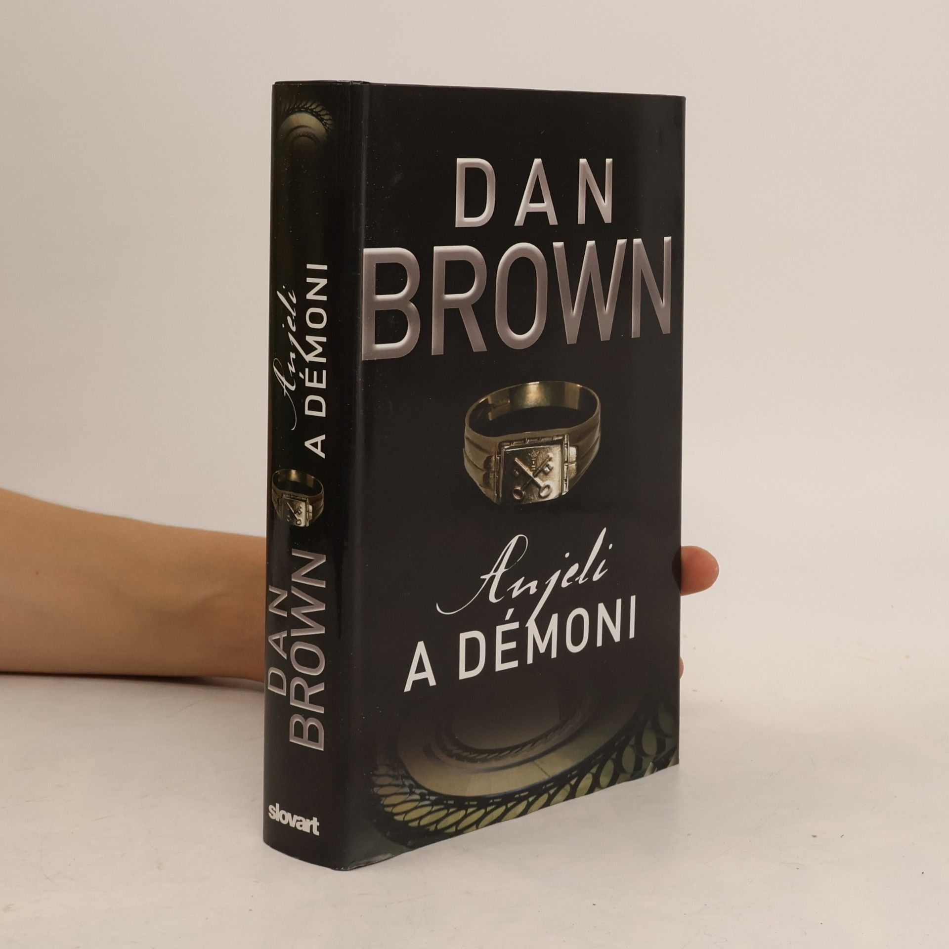 Dan Brown Anjeli a démoni