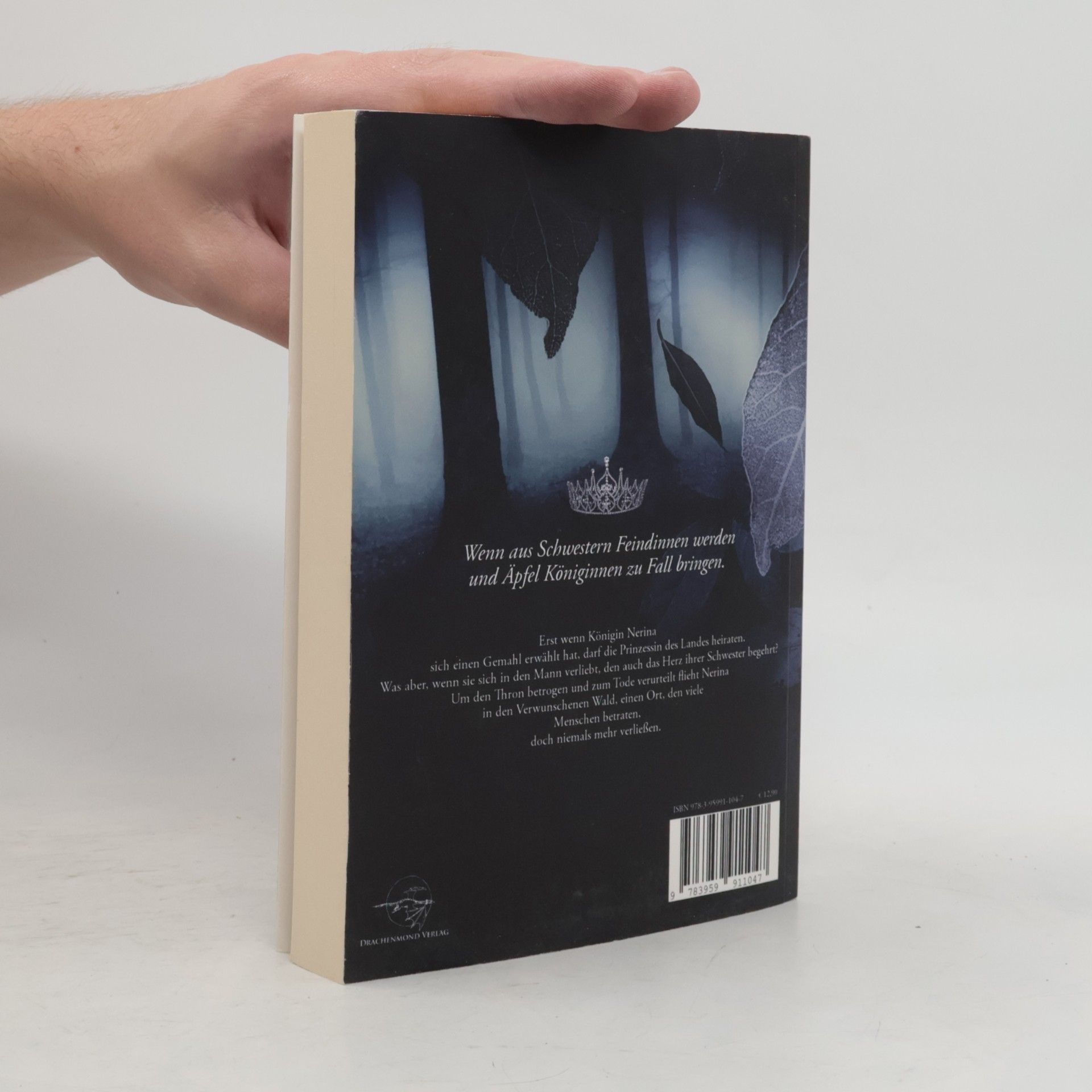 Ana Woods Fallen Queen - ein Apfel, rot wie Blut