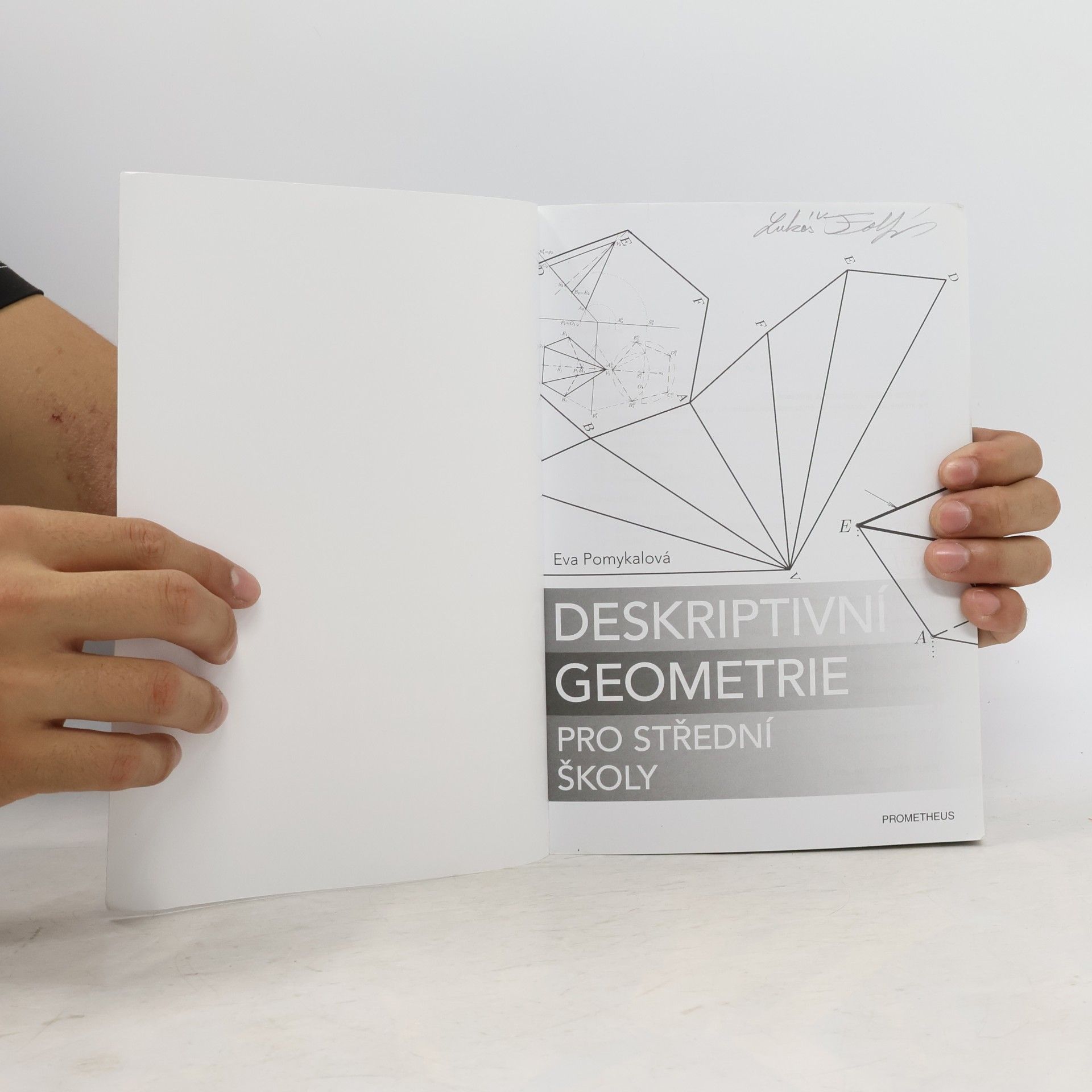 Eva Pomykalová Deskriptivní geometrie pro střední školy