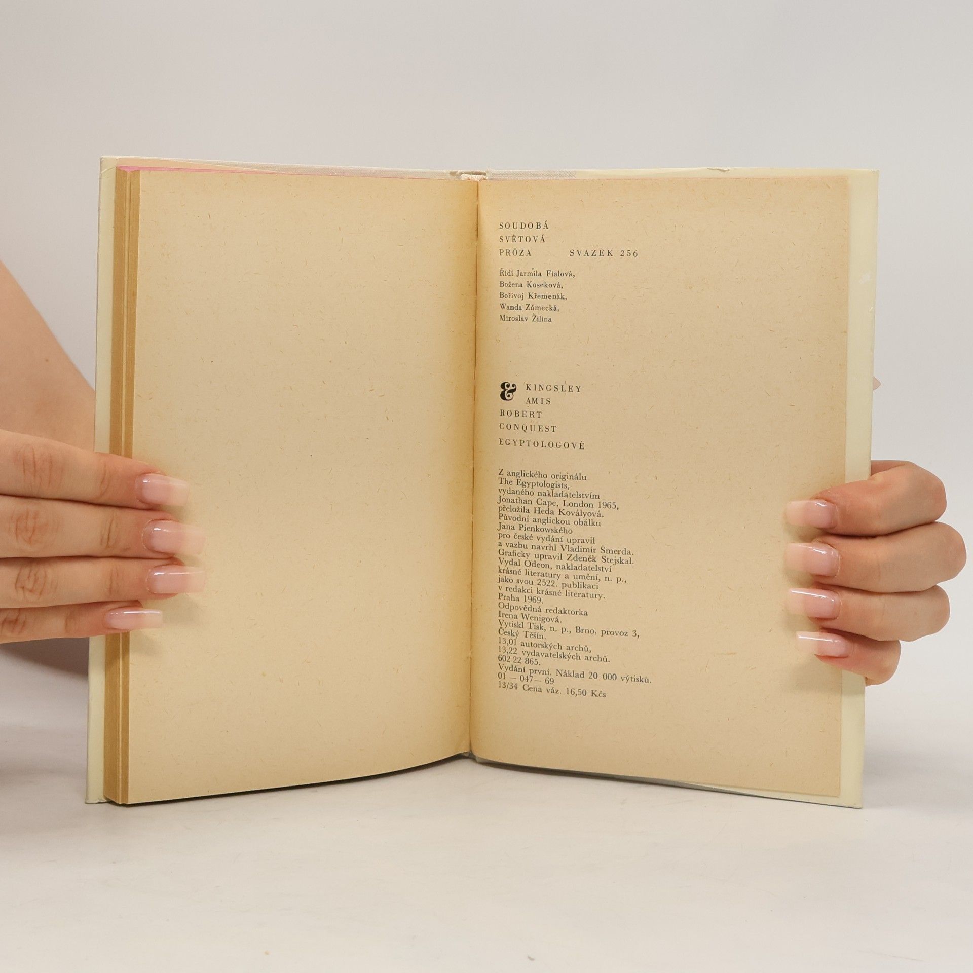 Kingsley Amis Egyptologové