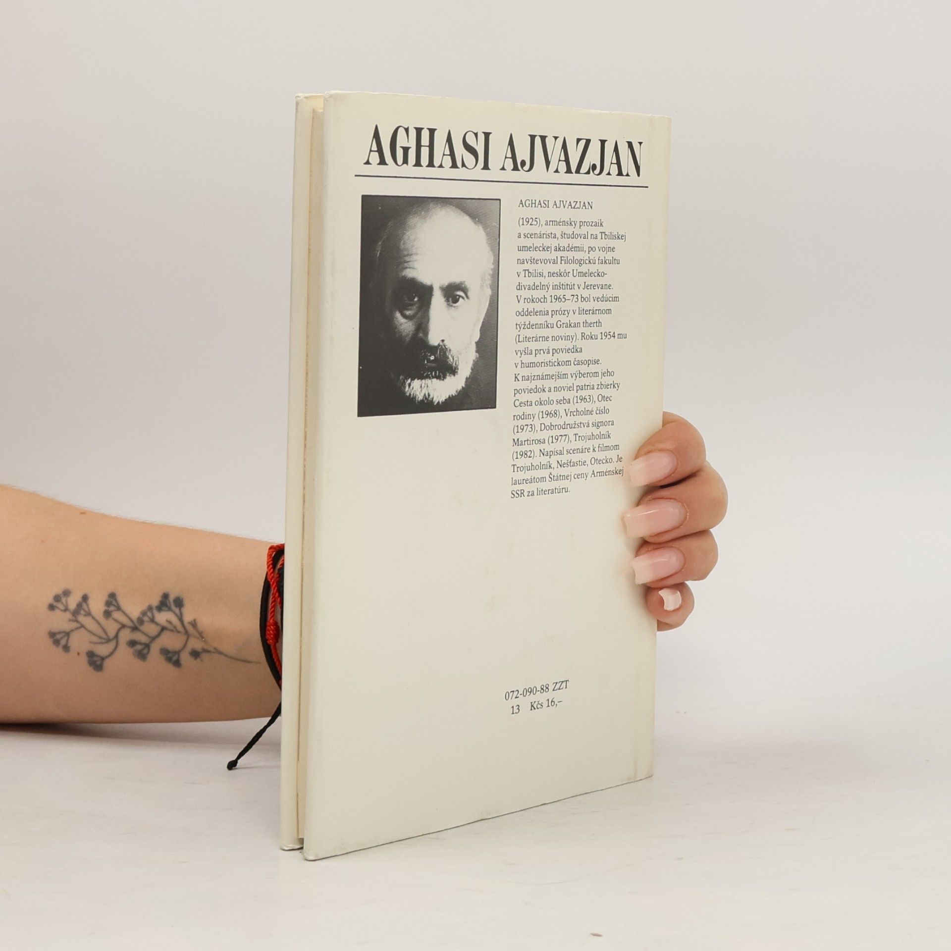 Aghasi Semenovič Ajvazjan Zaľúbený, zmätený turista