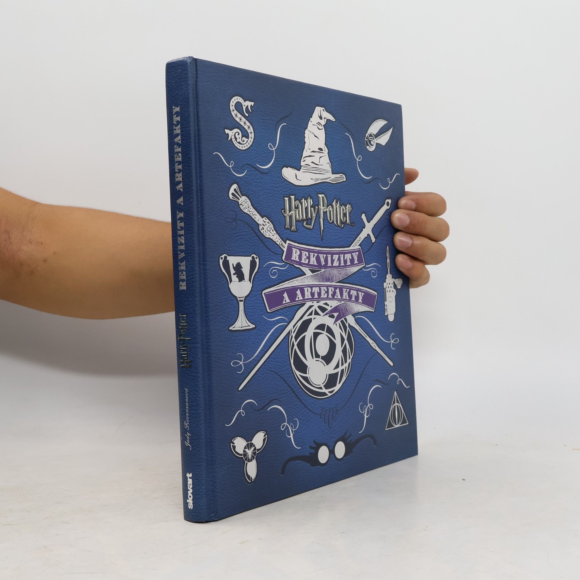 Jody Revenson Harry Potter. Rekvizity a artefakty