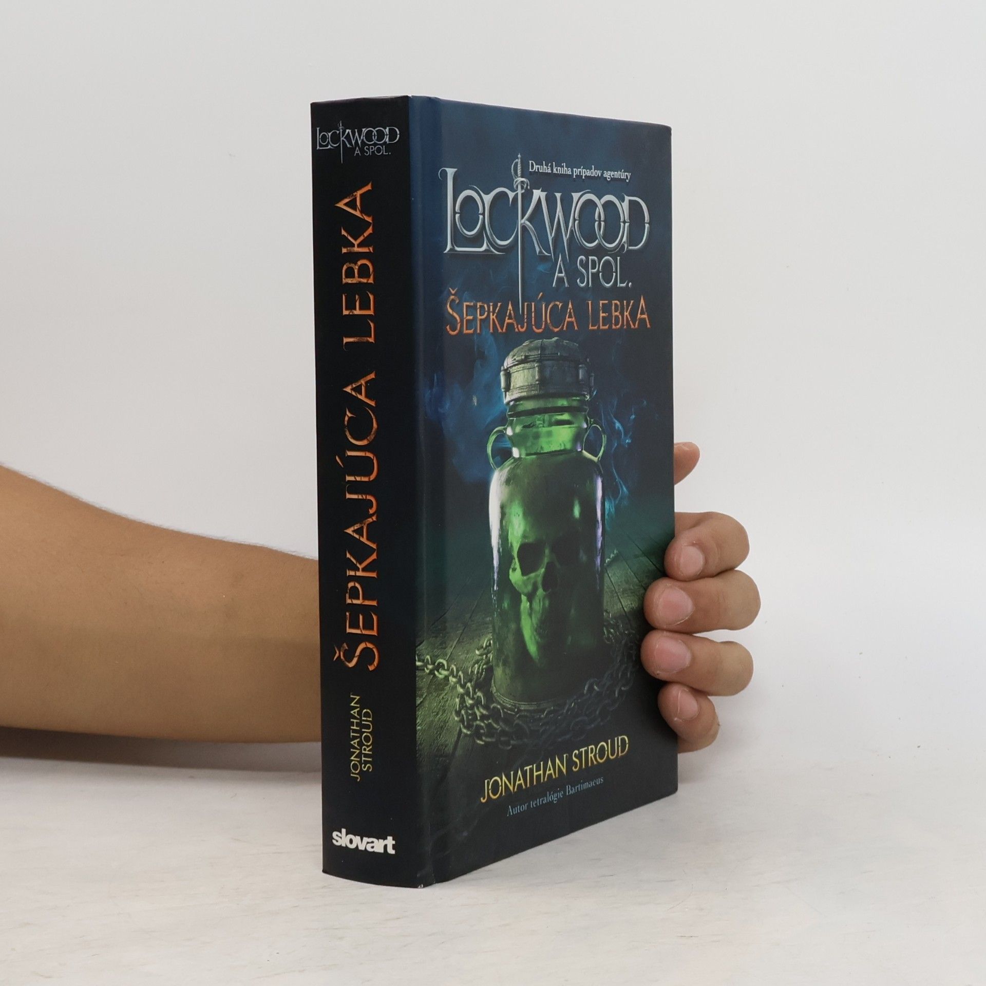 Jonathan Stroud Šepkajúca lebka