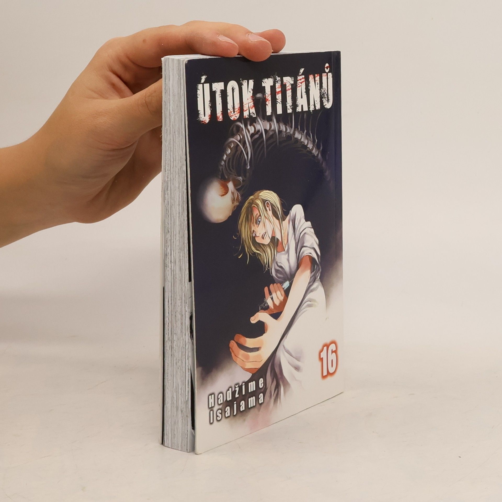 Hadžime Isajama Útok titánů 16