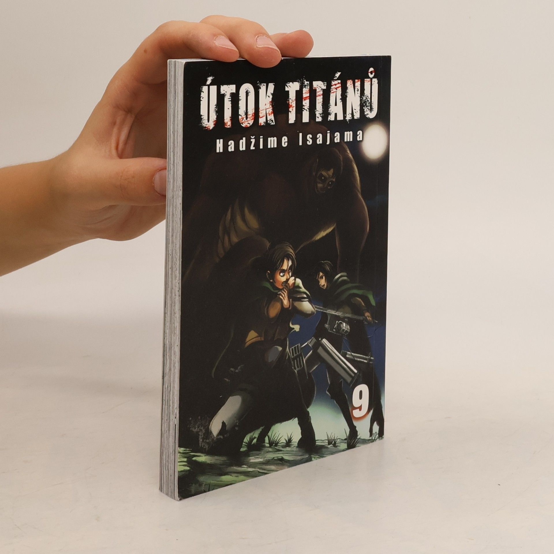 Hajime Isayama Útok titánů. 9