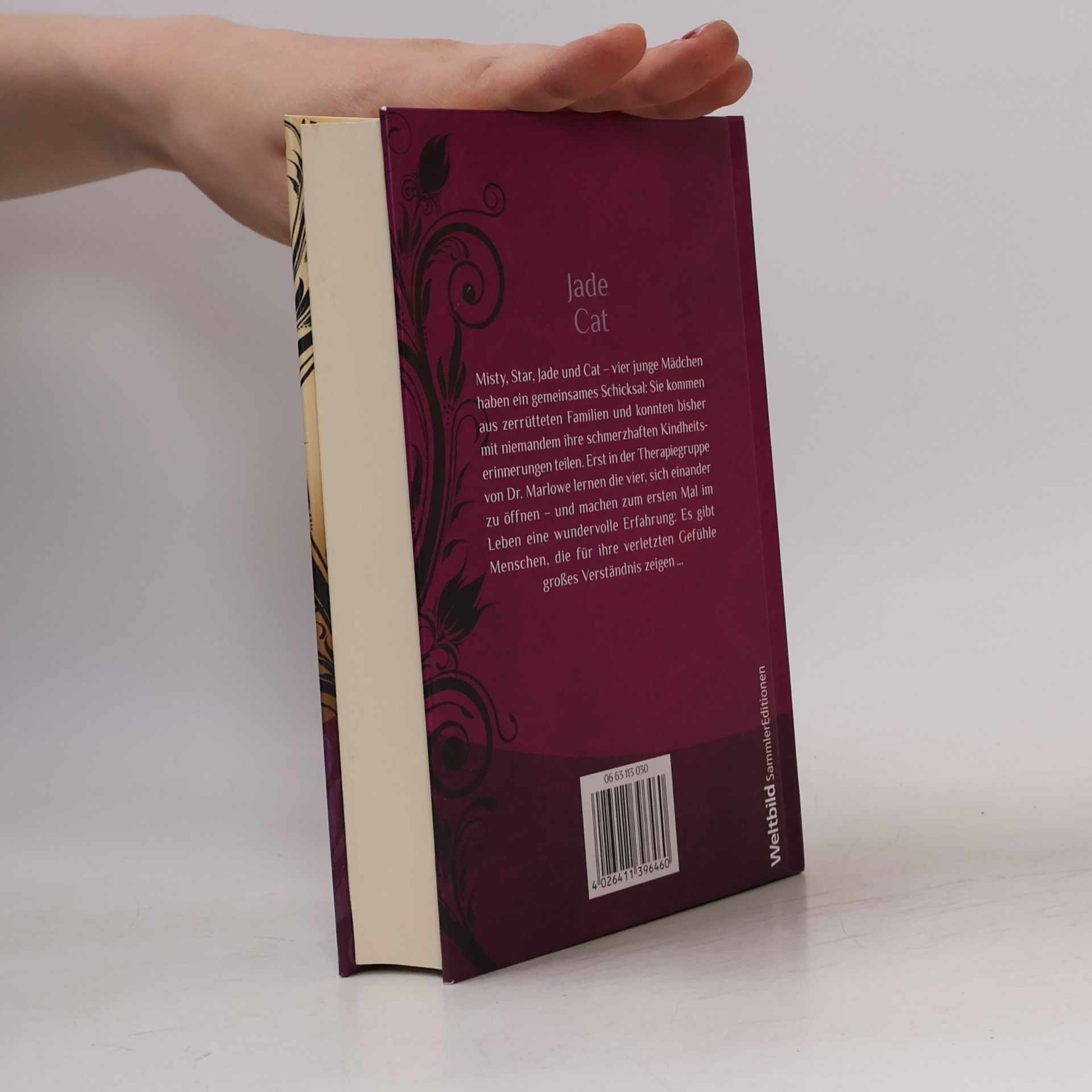 V. C. Andrews Jade Cat