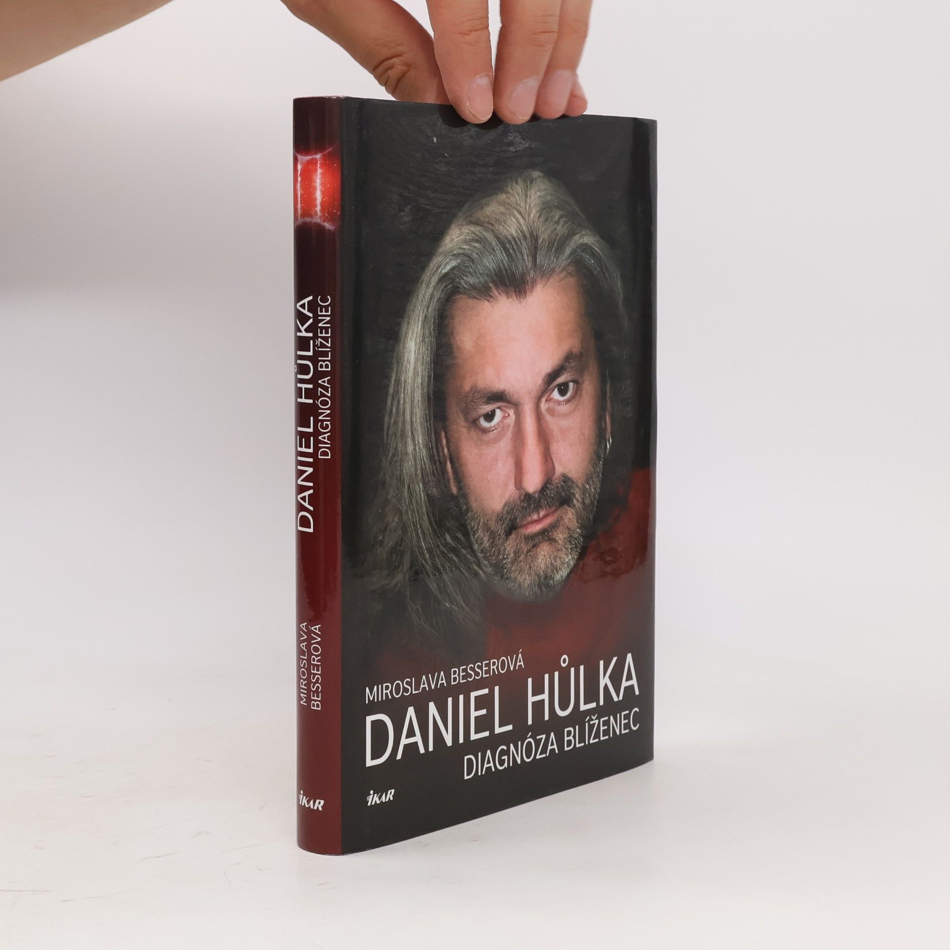 Daniel Hůlka Daniel Hůlka. Diagnóza blíženec