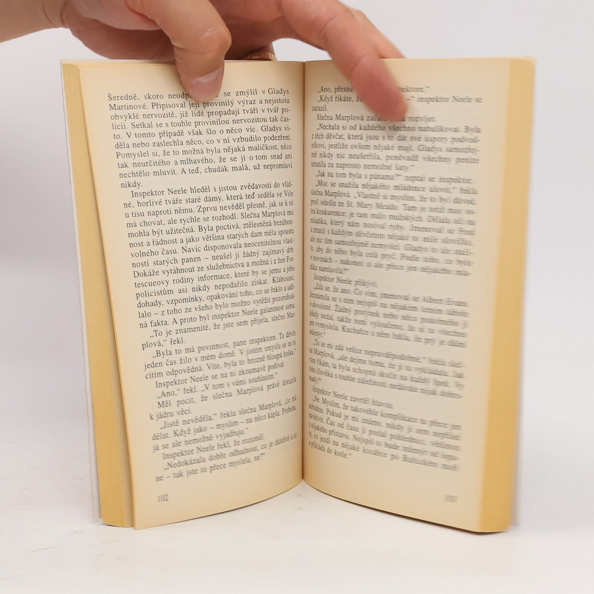 Agatha Christie Kapsa plná žita