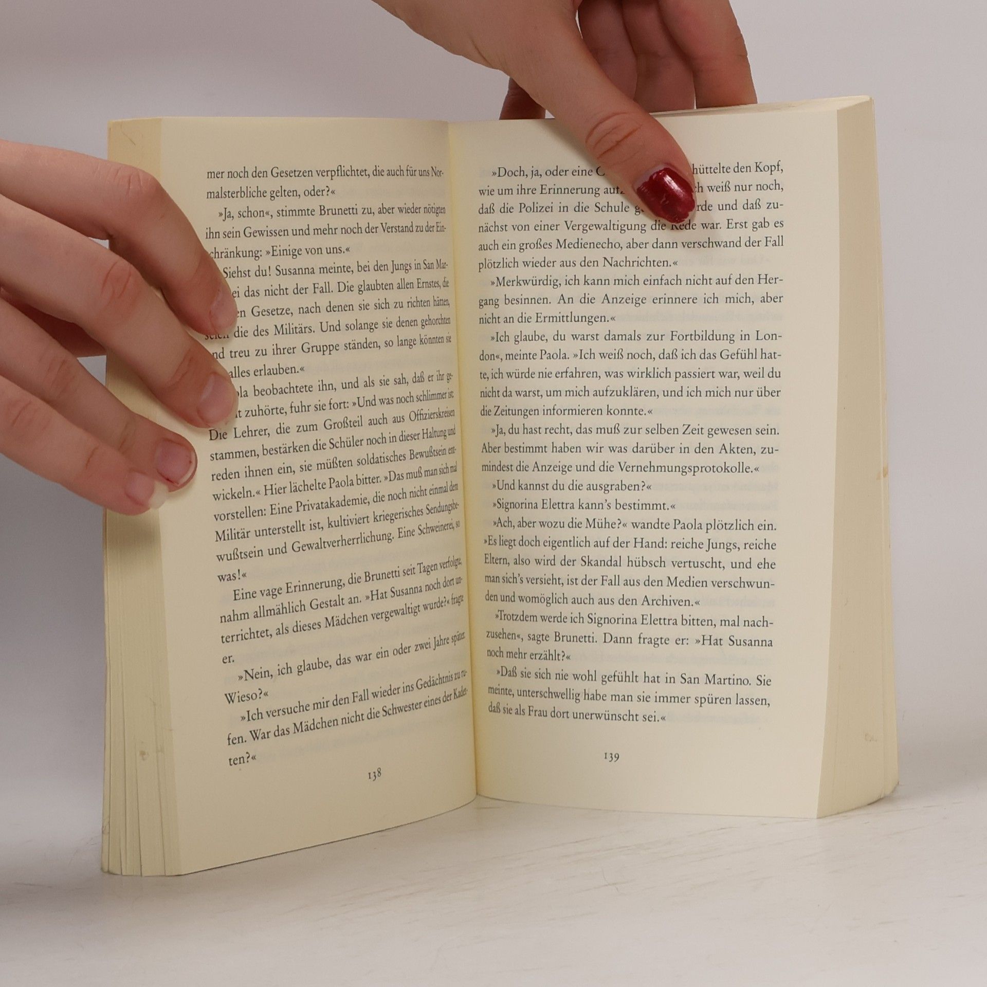 Donna Leon Verschwiegene Kanäle