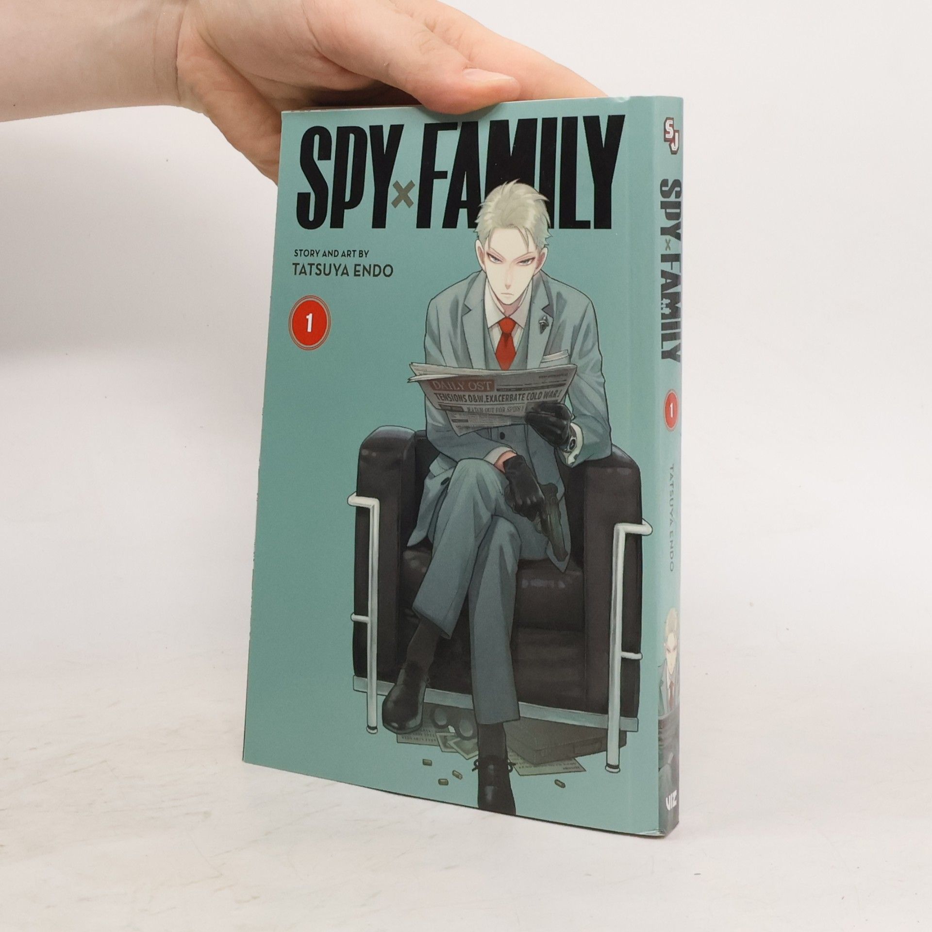 Tacuja Endó Spy x Family, Vol. 1
