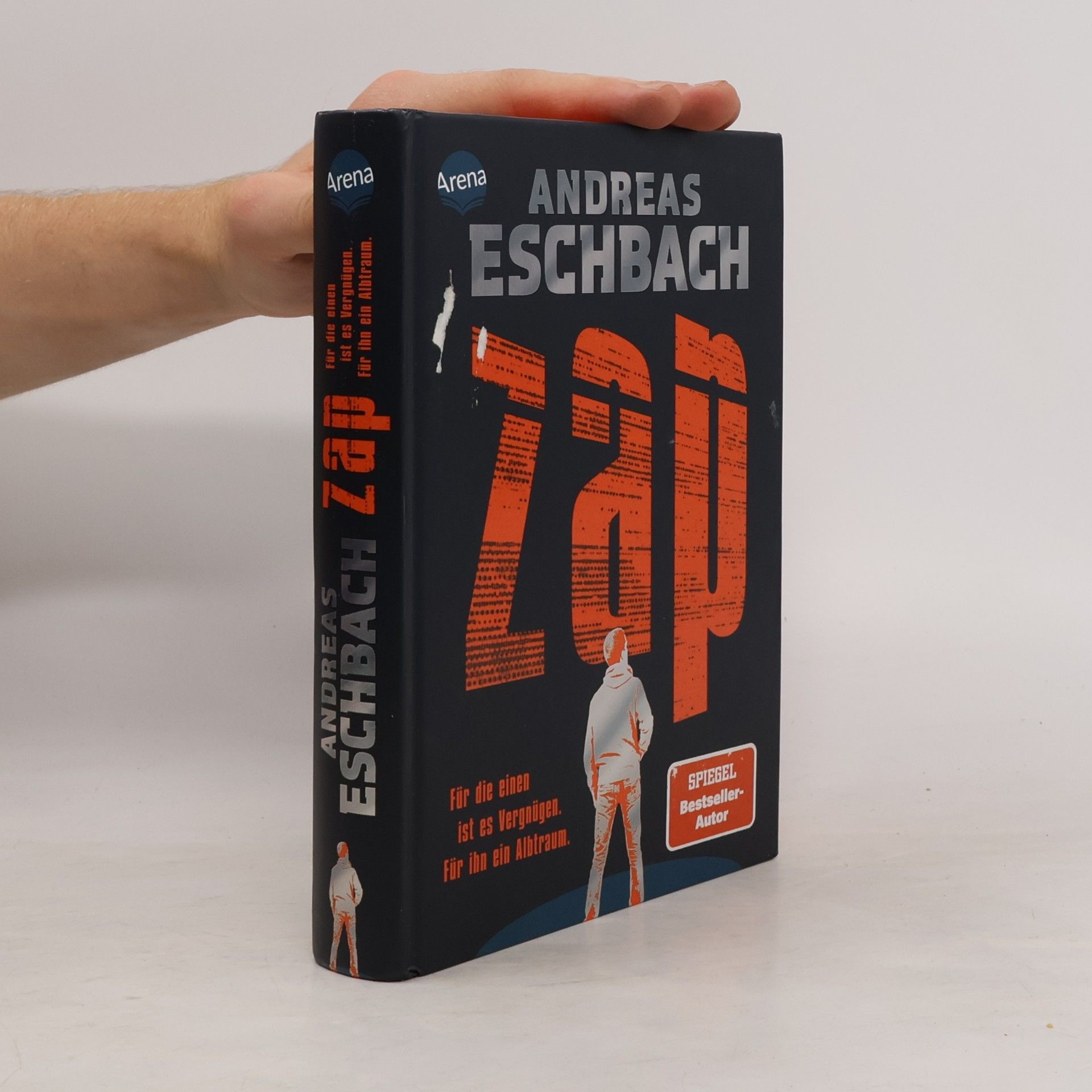 ZAP. Für die einen ist es Vergnügen. Für ihn ein Albtraum.