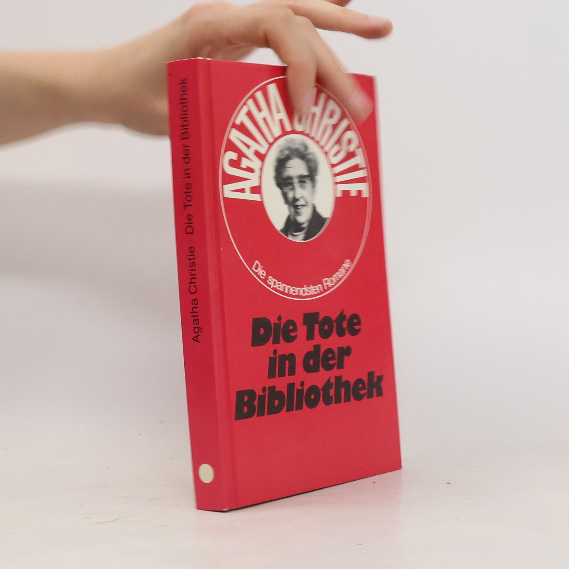 Die Tote in der Bibliothek