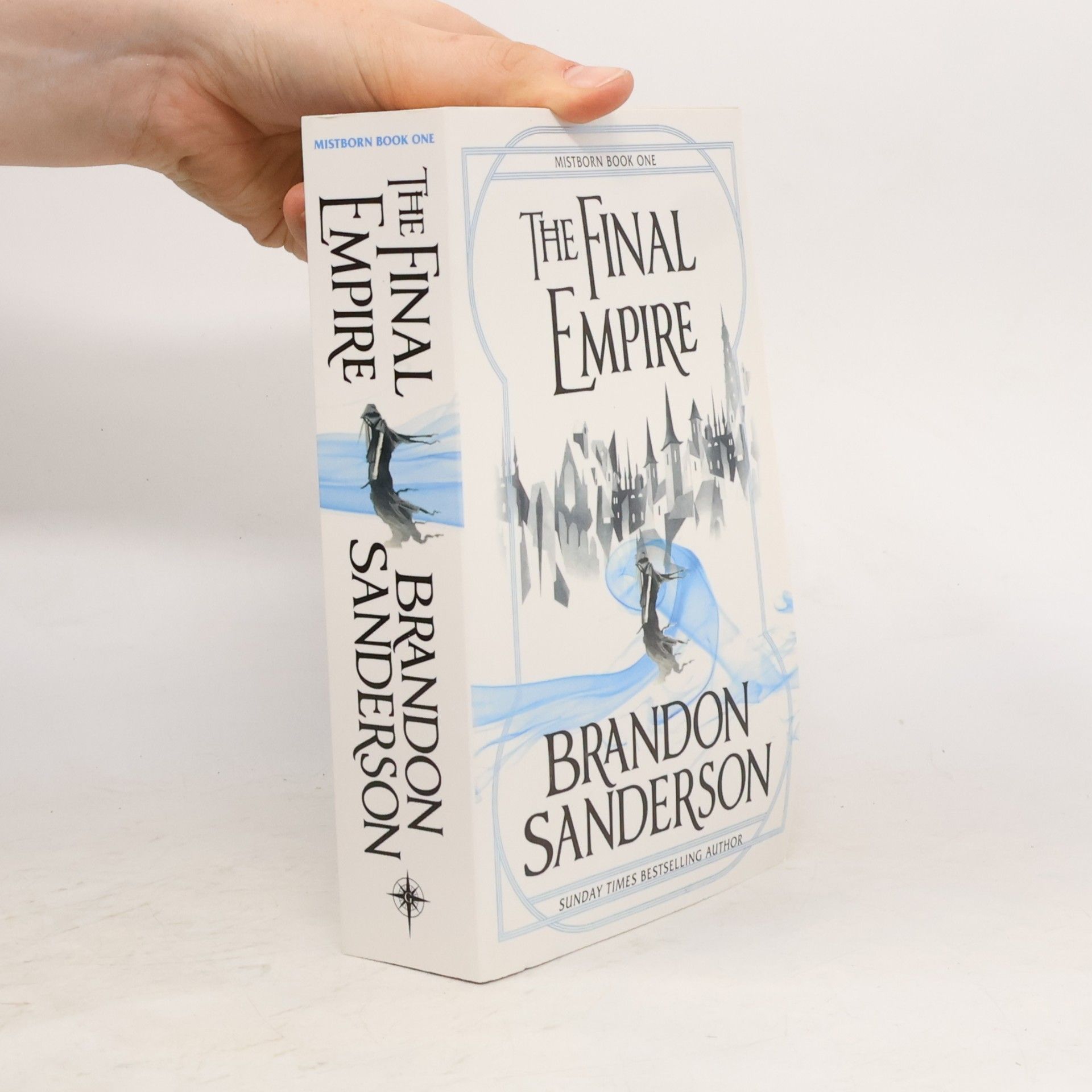 Brandon Sanderson The final empire : Mistborn book one