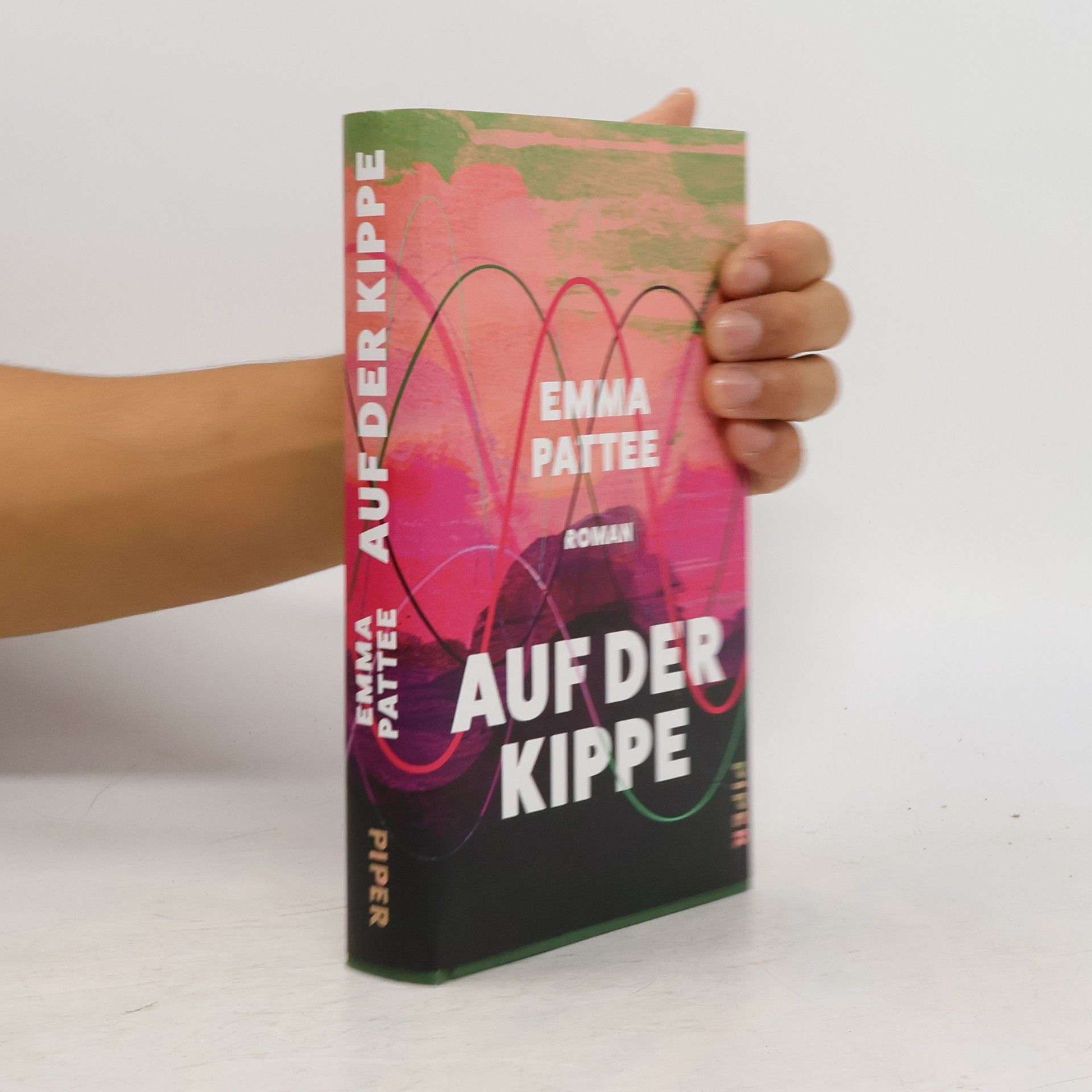Emma Pattee Auf der Kippe