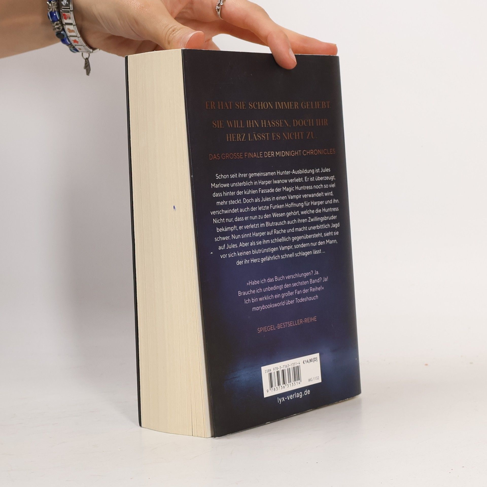 Laura Kneidl Midnight Chronicles