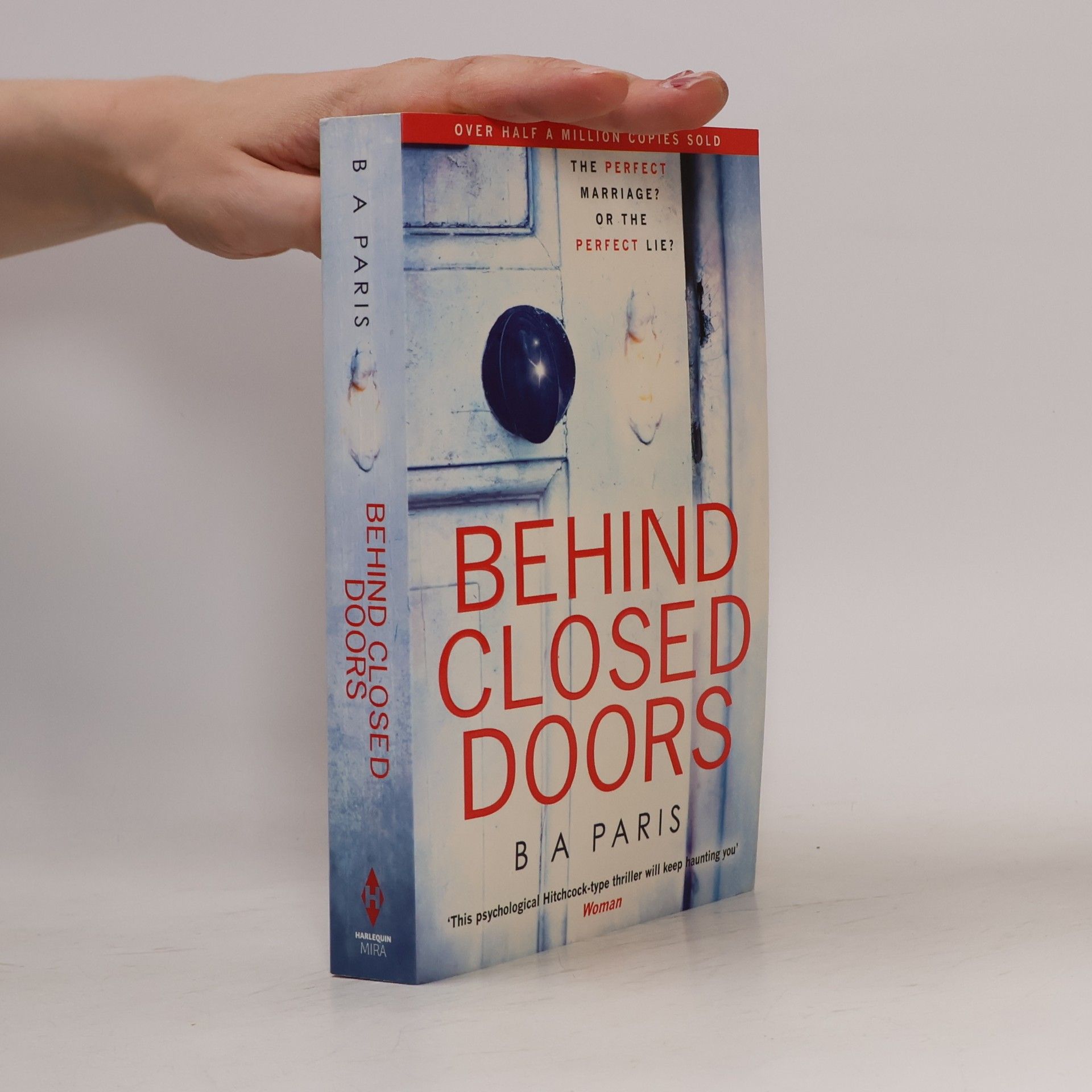 B.A. Paris Behind closed doors
