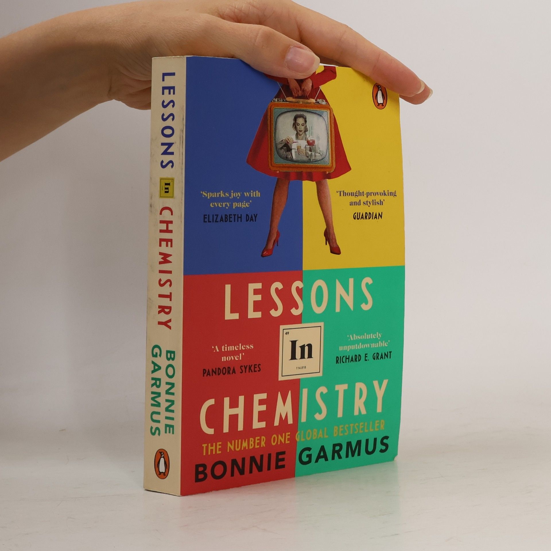 Bonnie Garmus Lessons In Chemistry