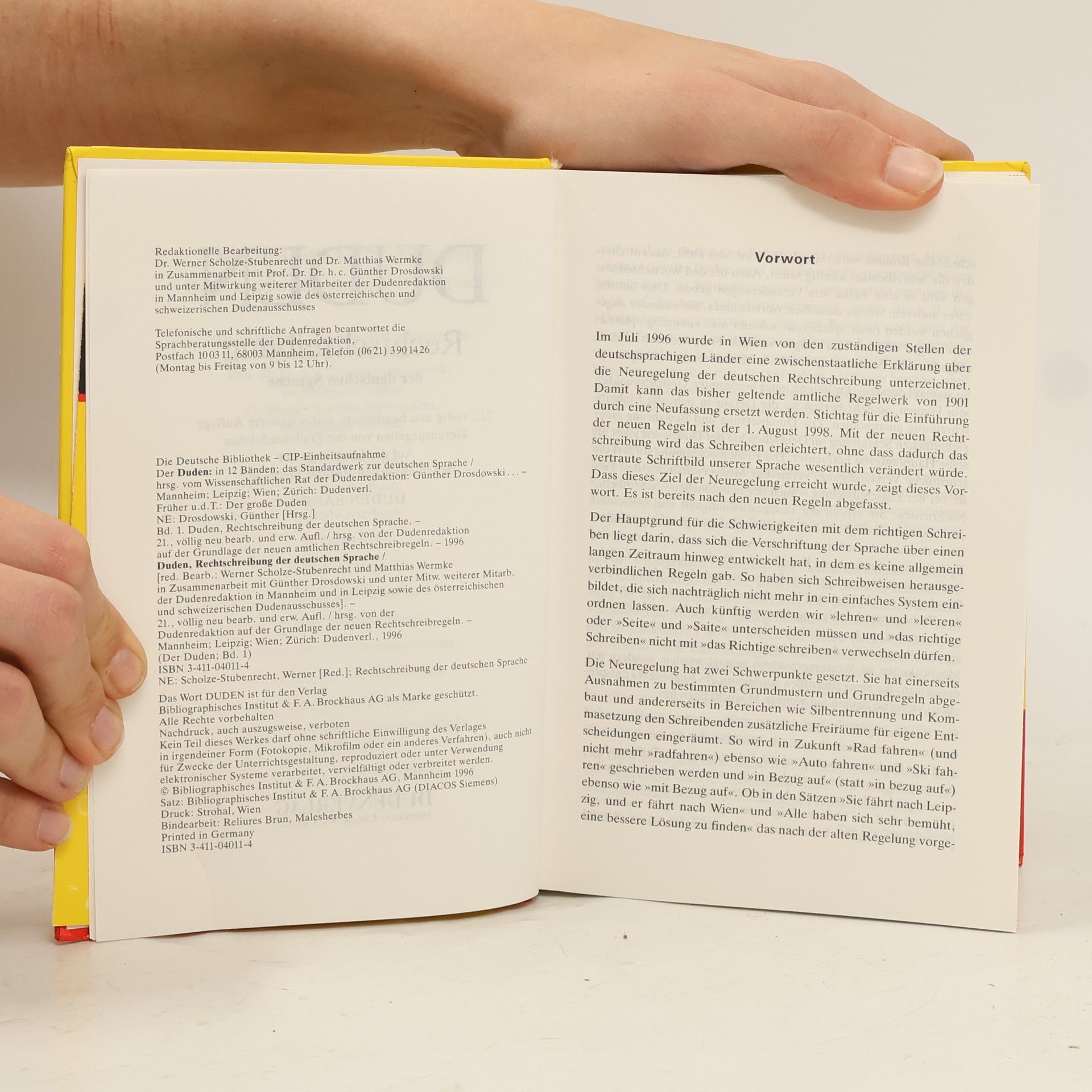 Various authors Duden 1. Die deutsche Rechtschreibung