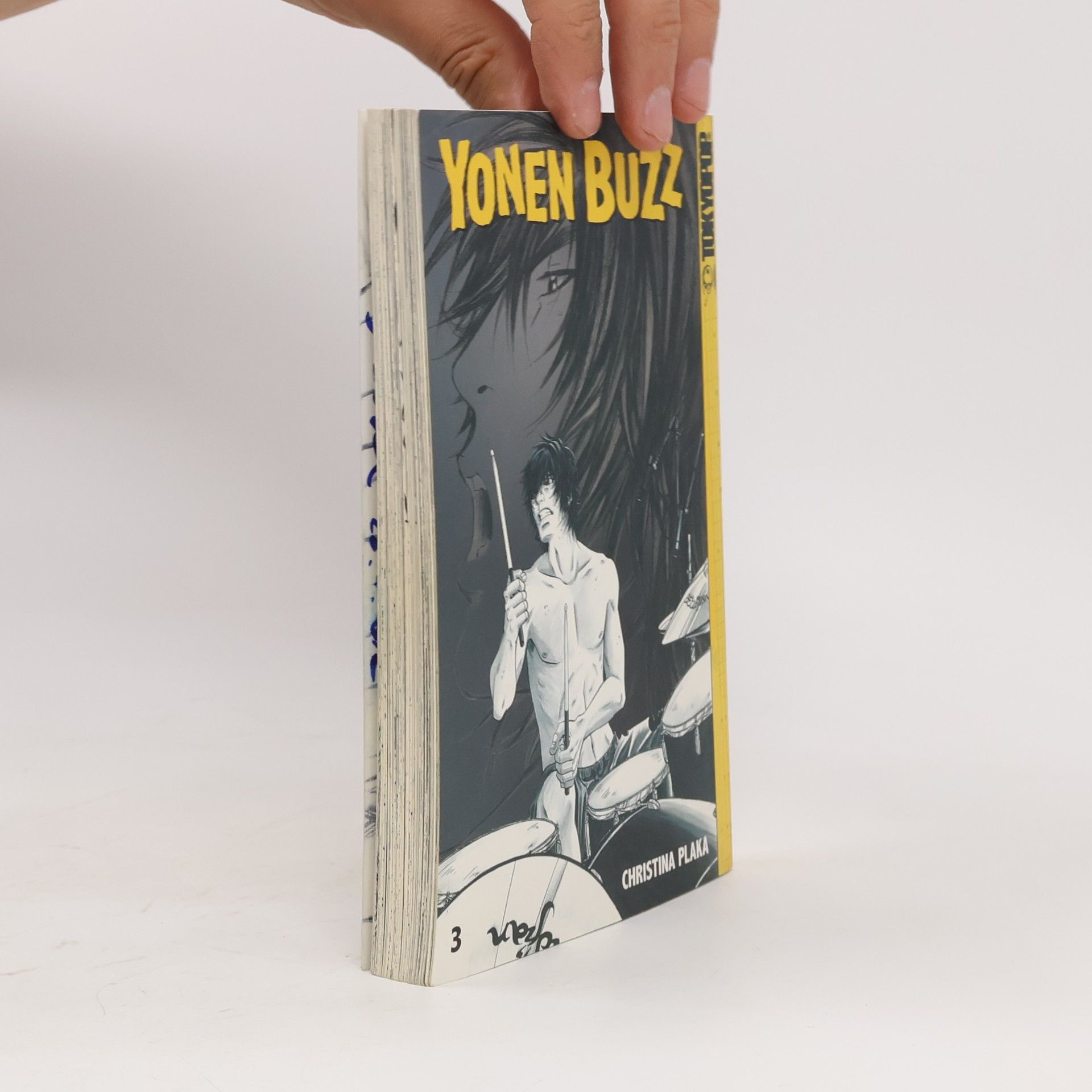 Christina Plaka Yonen Buzz 03