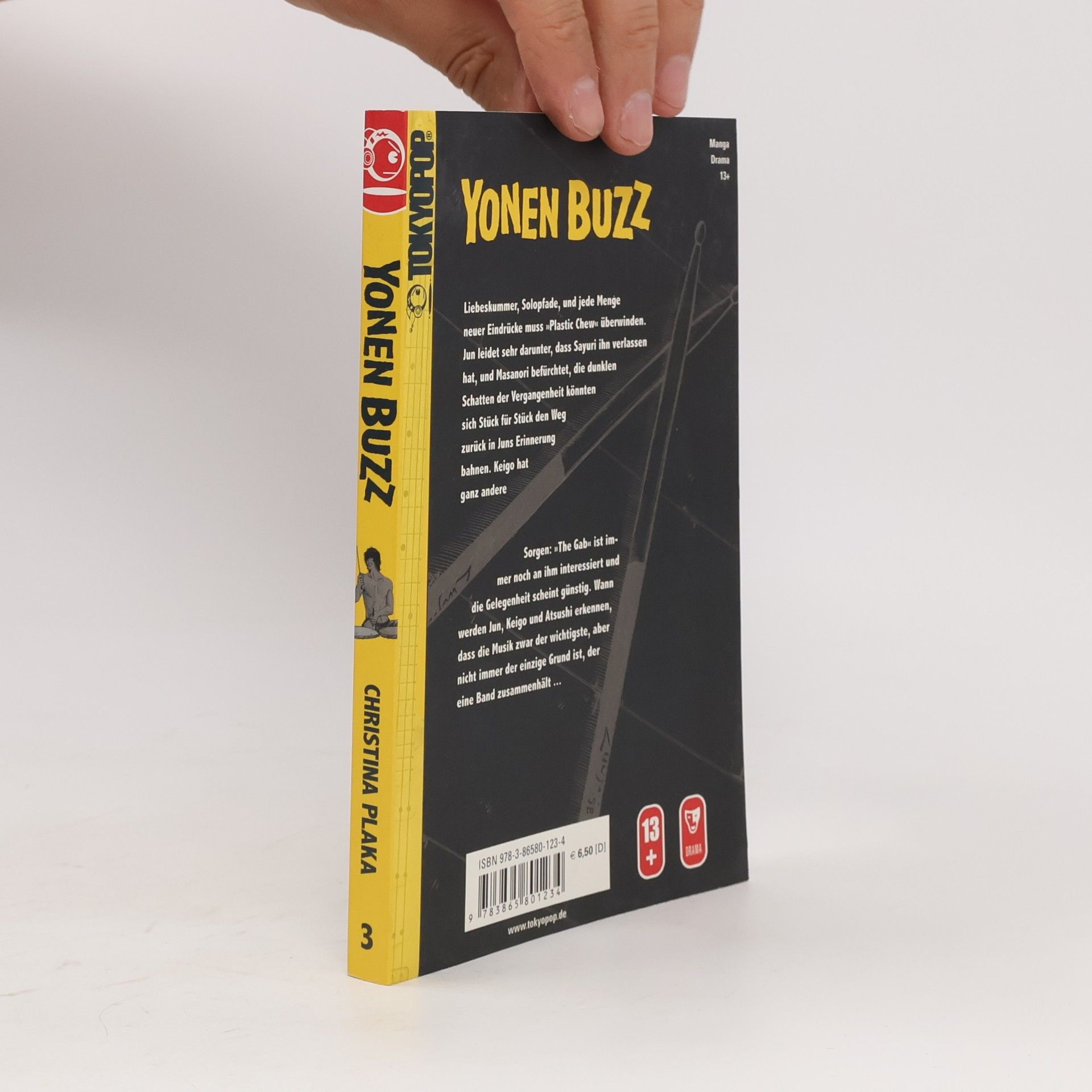 Christina Plaka Yonen Buzz 03