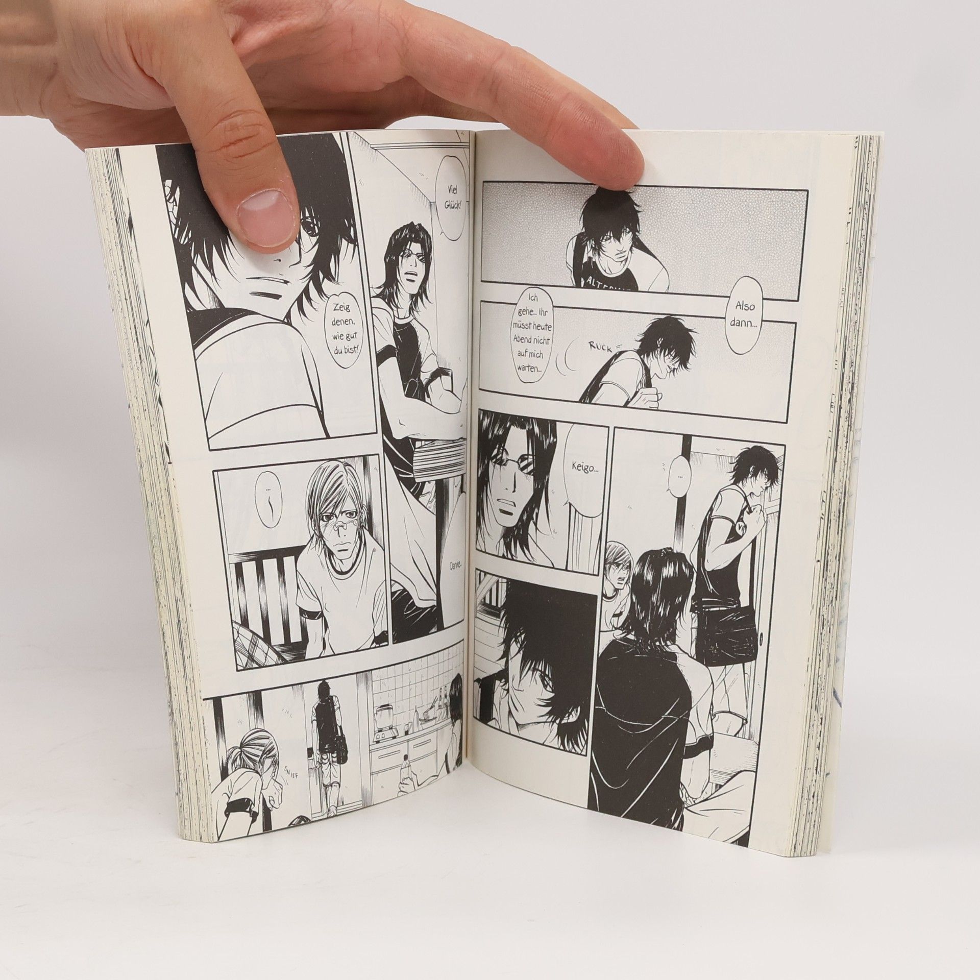 Christina Plaka Yonen Buzz 03