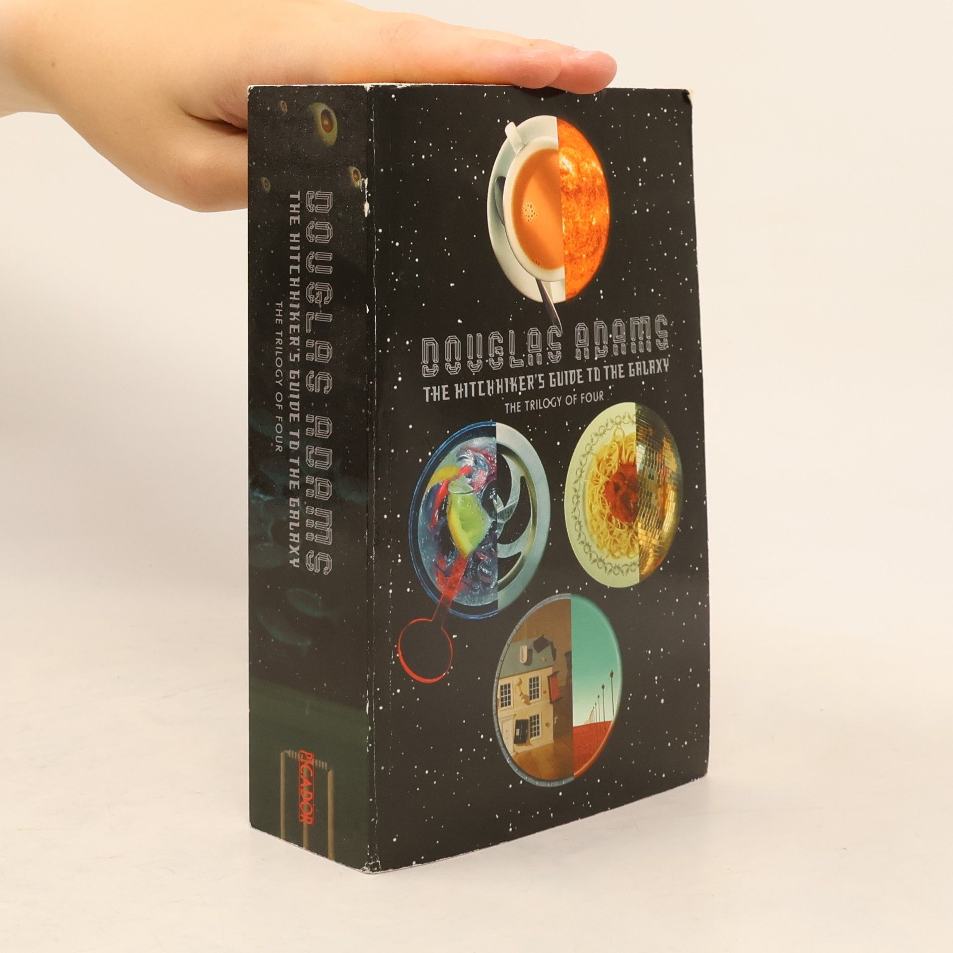 Douglas Adams The Hitchhiker's Guide to the Galaxy