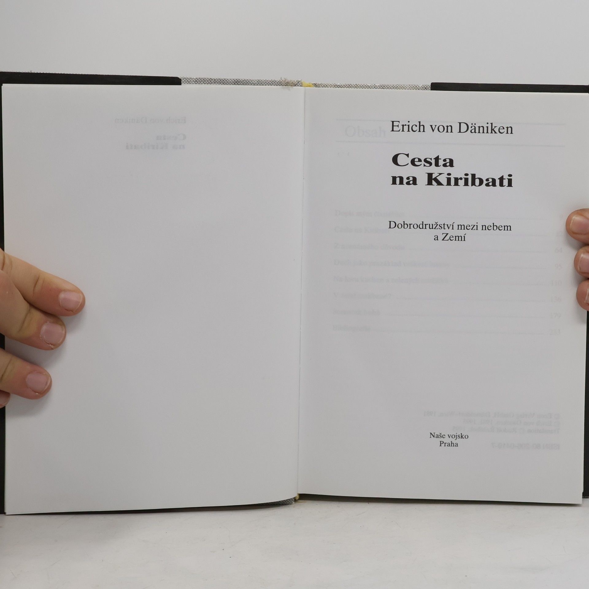 Erich von Däniken Cesta na Kiribati