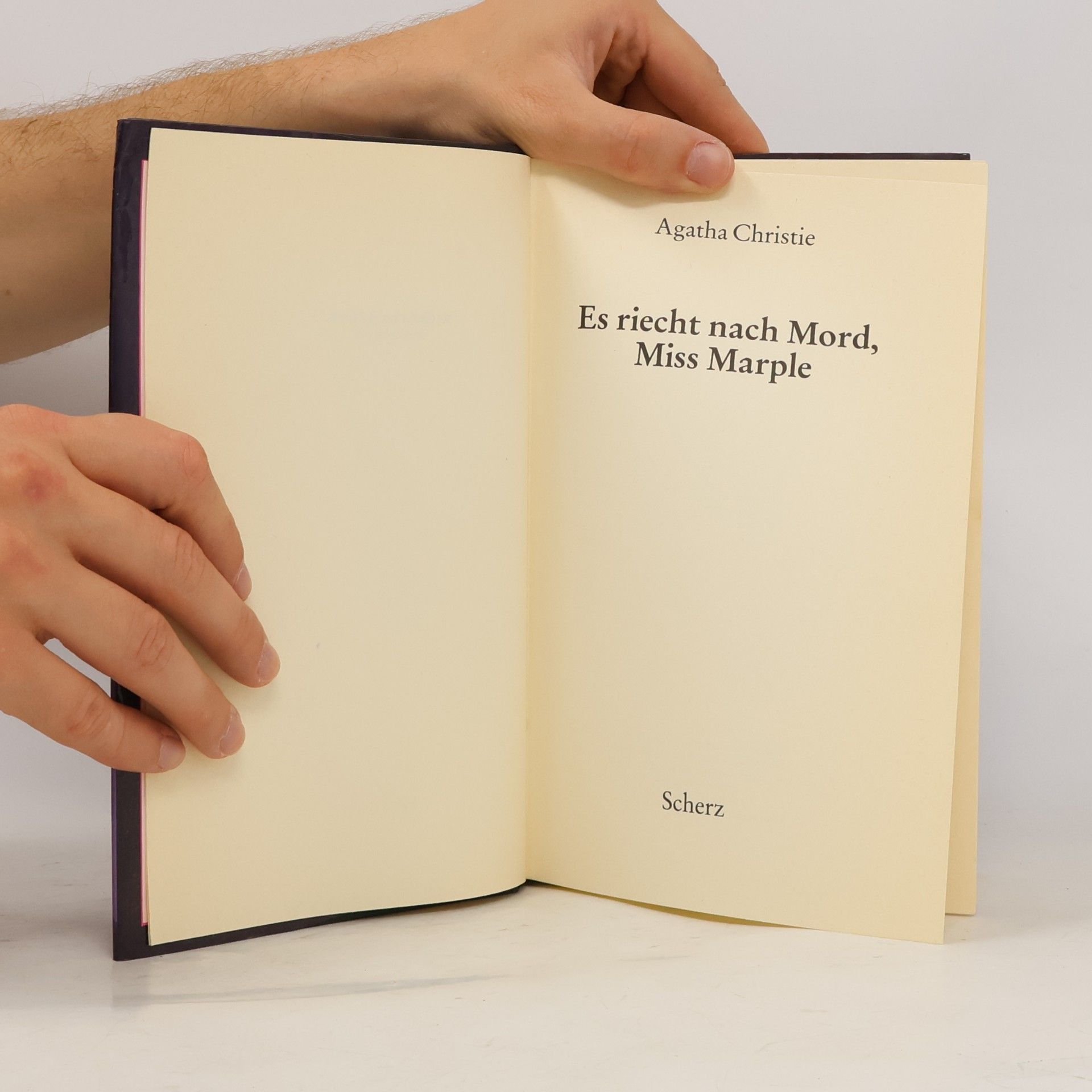 Agatha Christie Es riecht nach Mord, Miss Marple