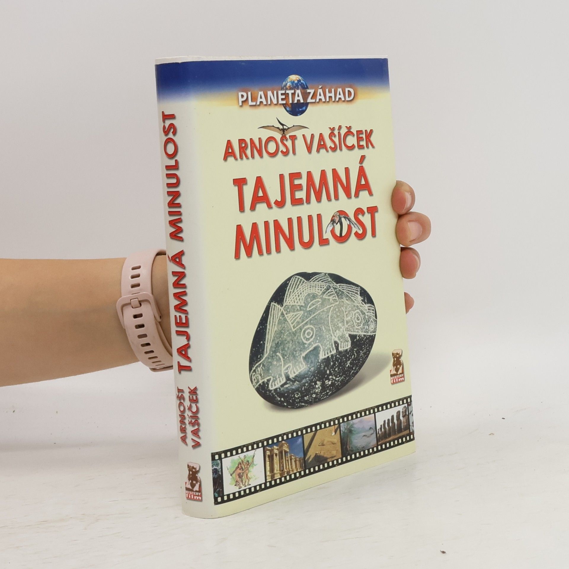 Arnošt Vašíček Planeta záhad. I. díl, Tajemná minulost