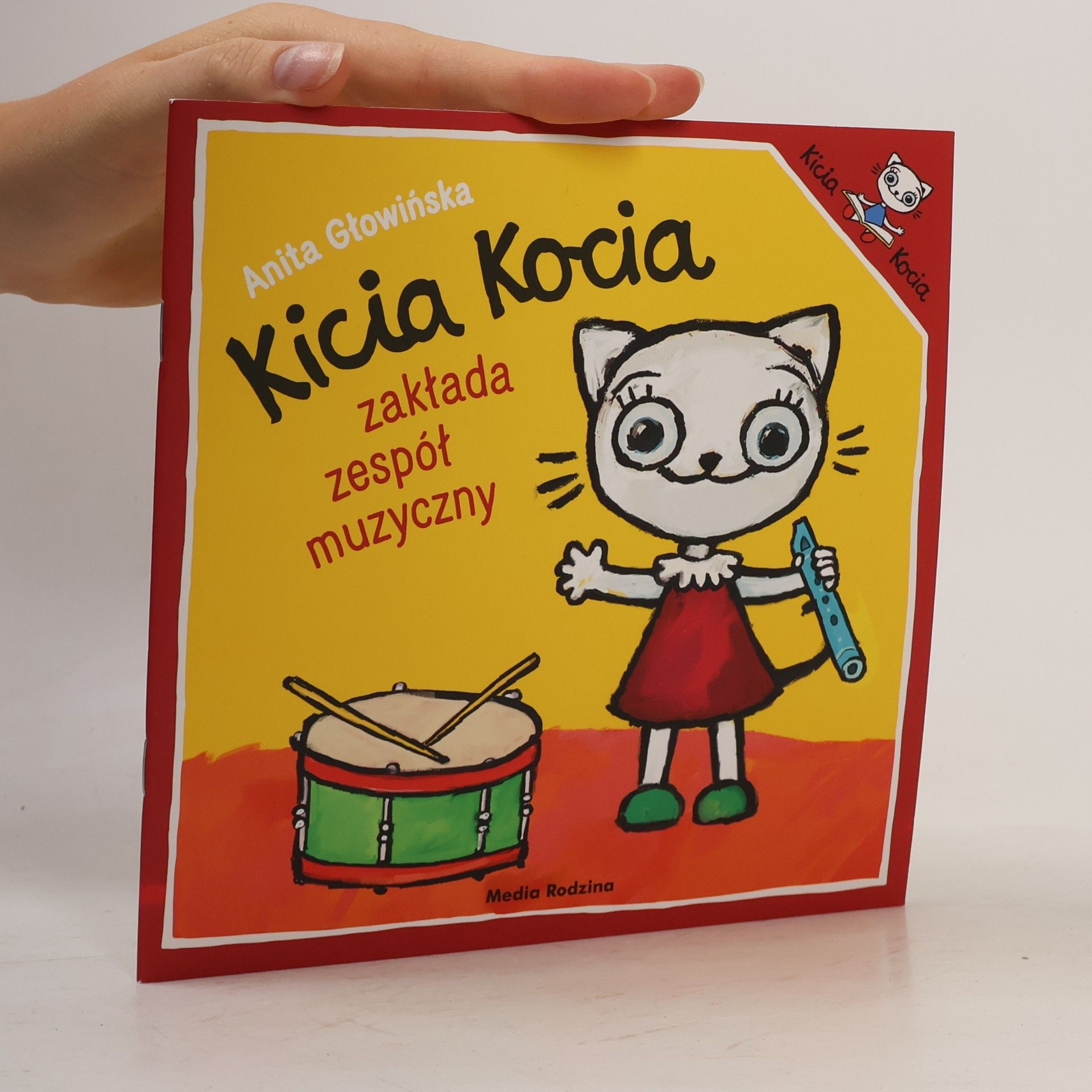Głowińska Anita Kicia Kocia zakłada zespół muzyczny