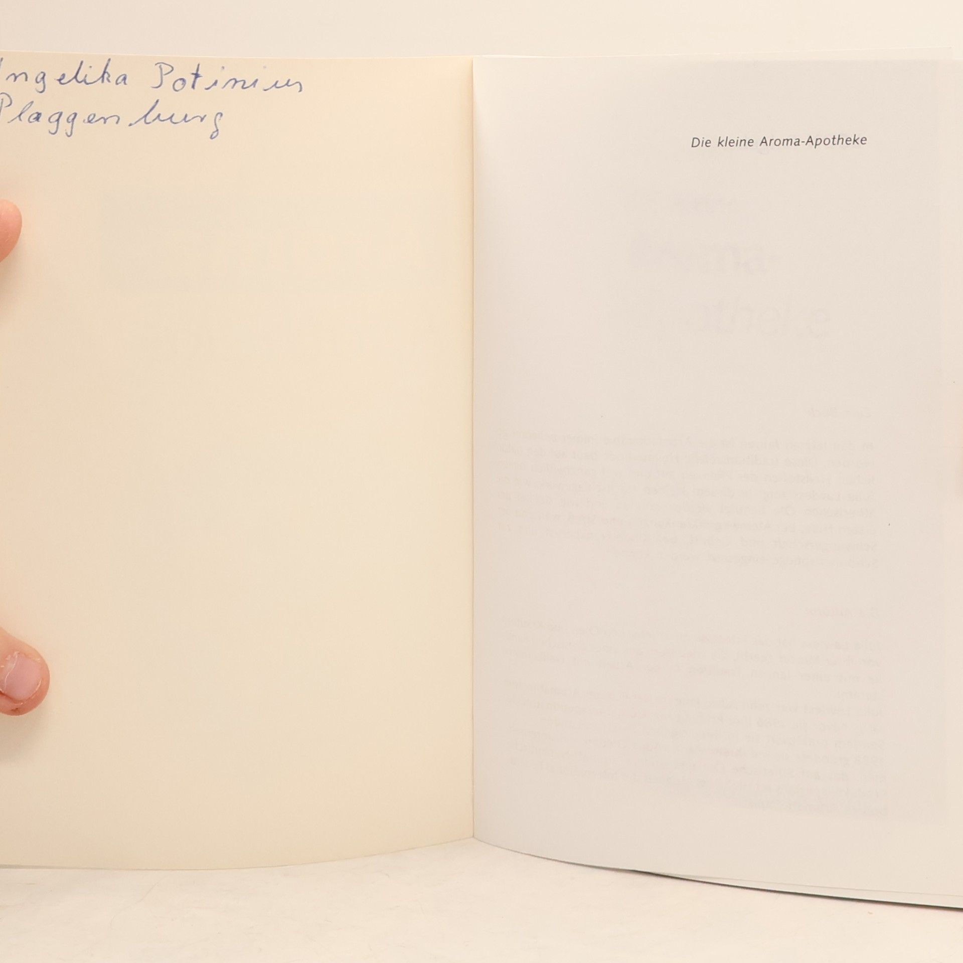 Julia Lawless Die kleine Aroma-Apotheke