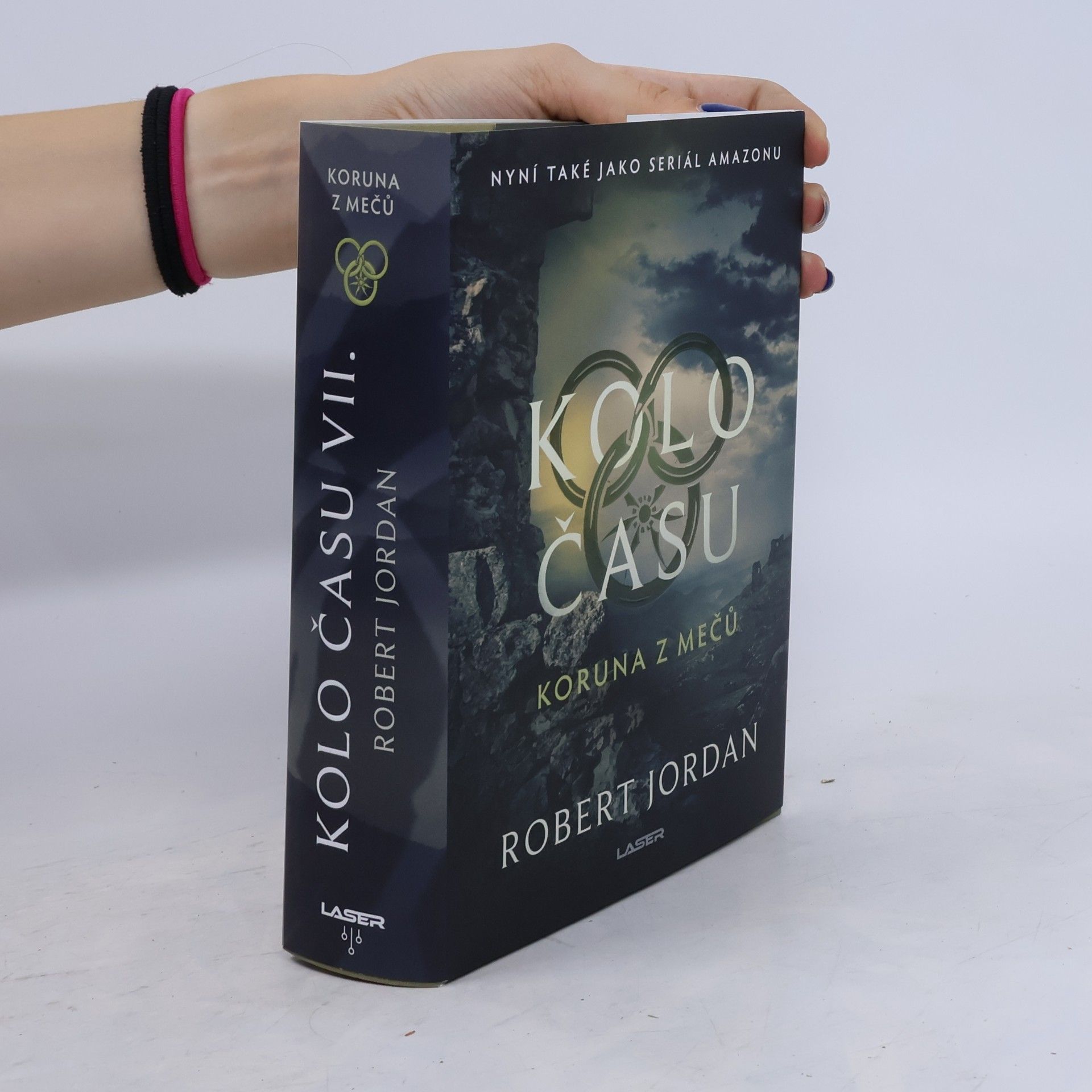 Robert Jordan Kolo času 7. Koruna z mečů
