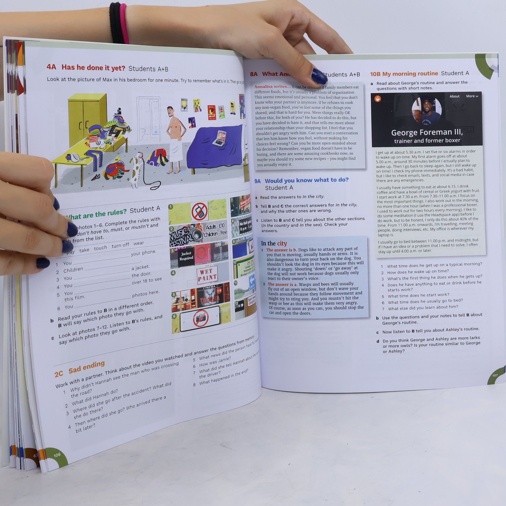 Christina Latham-Koenig English File: Pre-Intermediate Student Book + Exam Confidence: Print Student Book and 2 Years' Access to Student Resources, and Exam Confidence, Available on Oxford English Hub - Fifth Edition