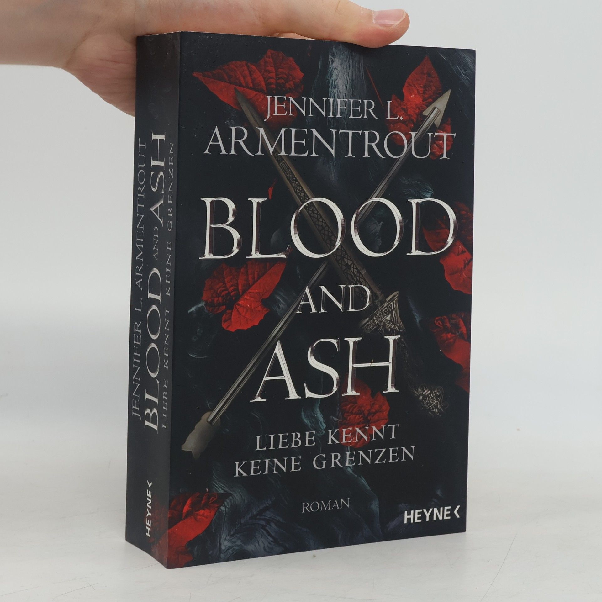 Jennifer Armentrout Blood and Ash