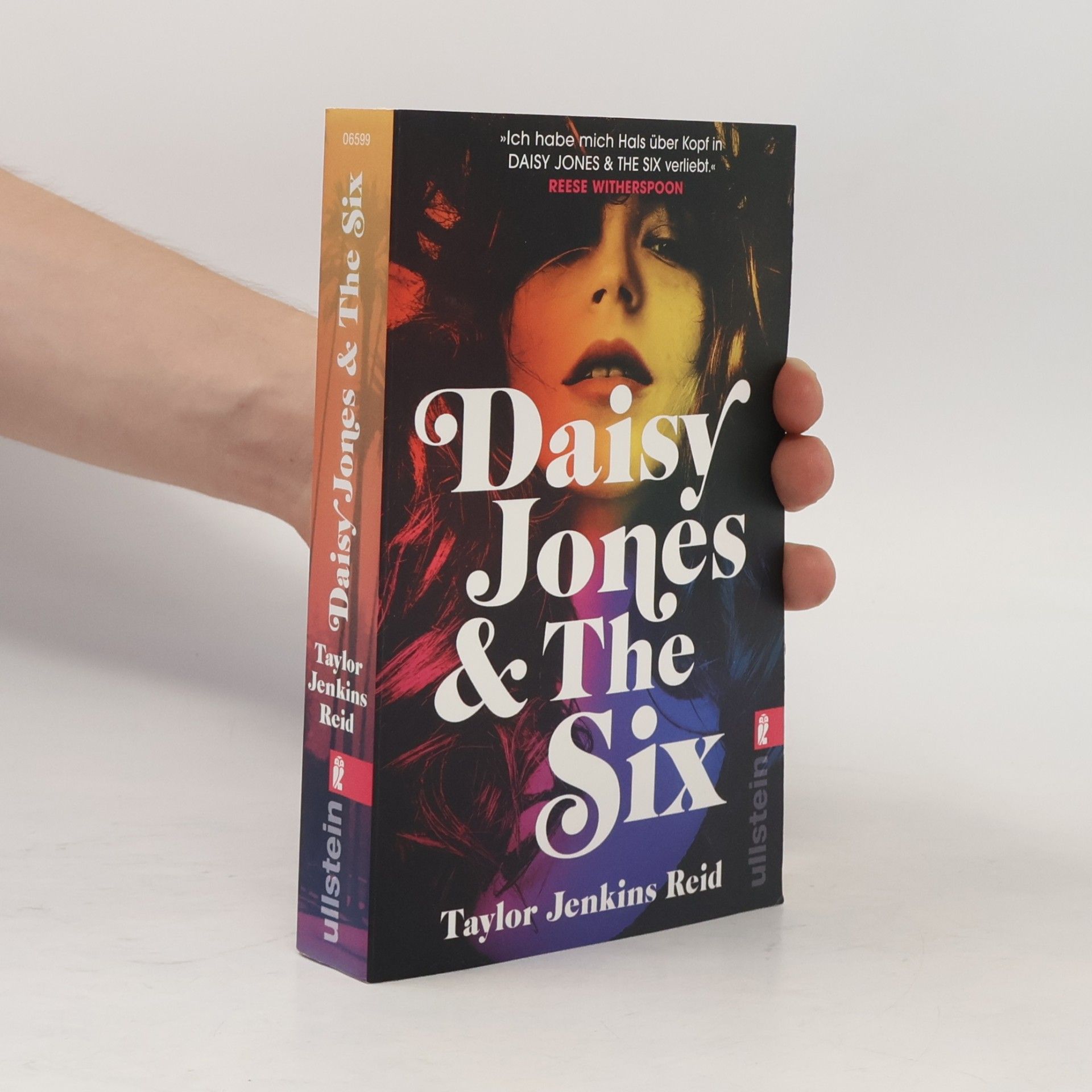 Taylor Jenkins Reid Daisy Jones & The Six