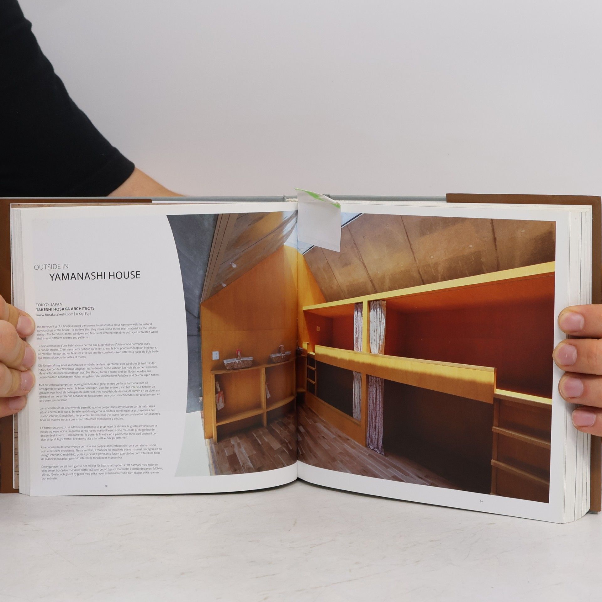 Kolektiv autorů Living with Wood