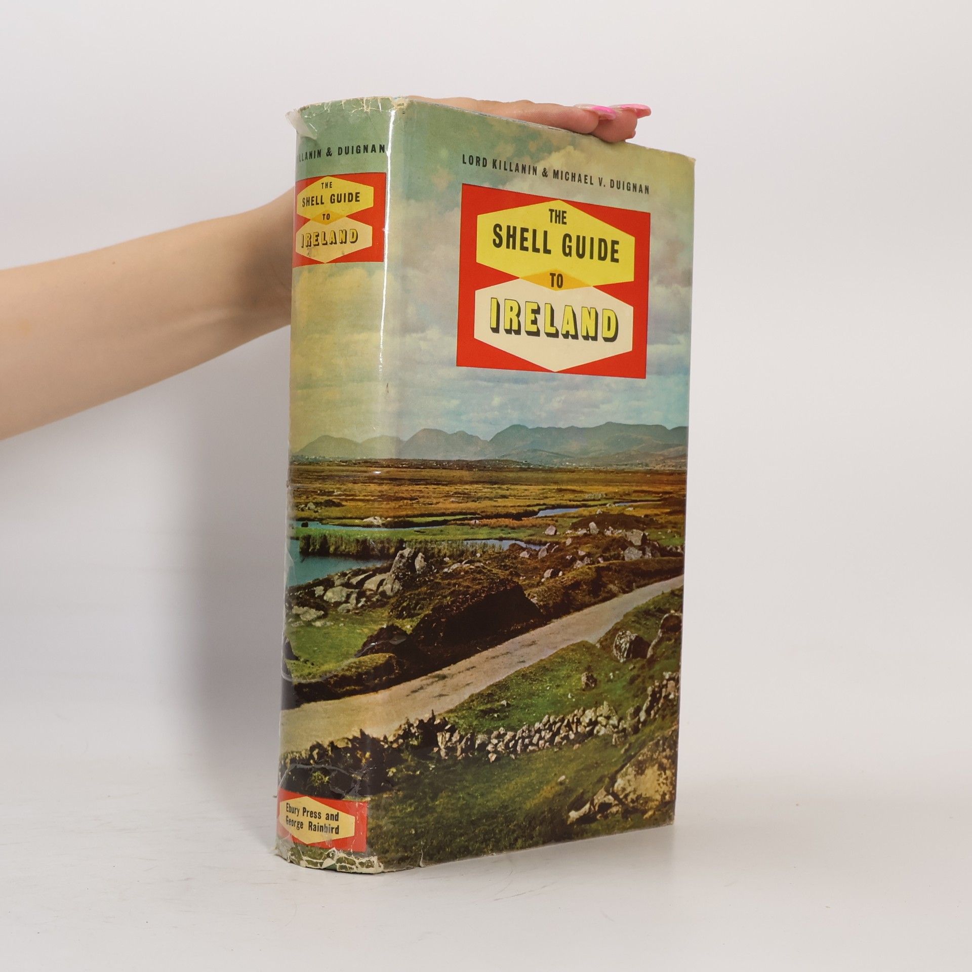 The Shell Guide to Ireland