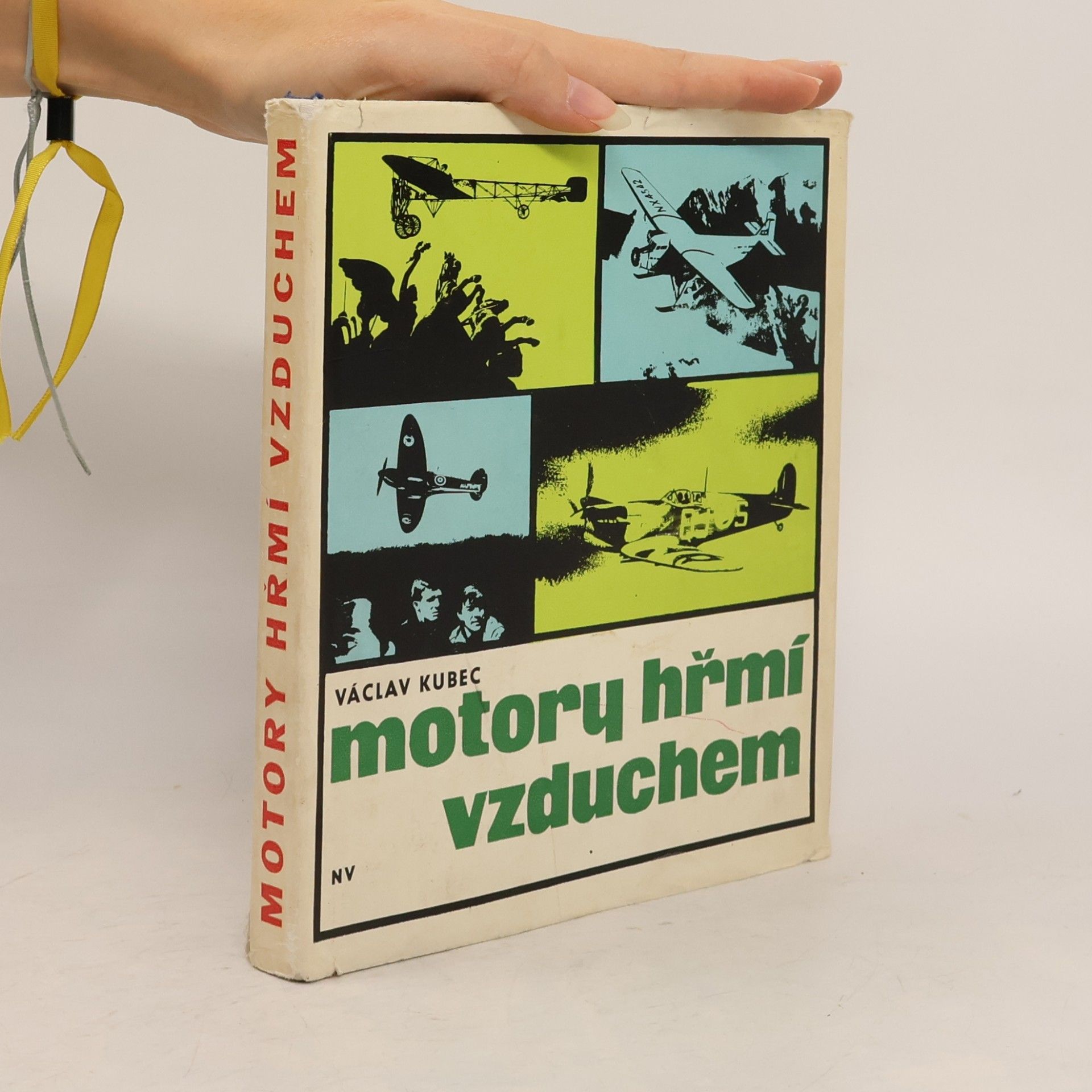 Václav Kubec Motory hřmí vzduchem