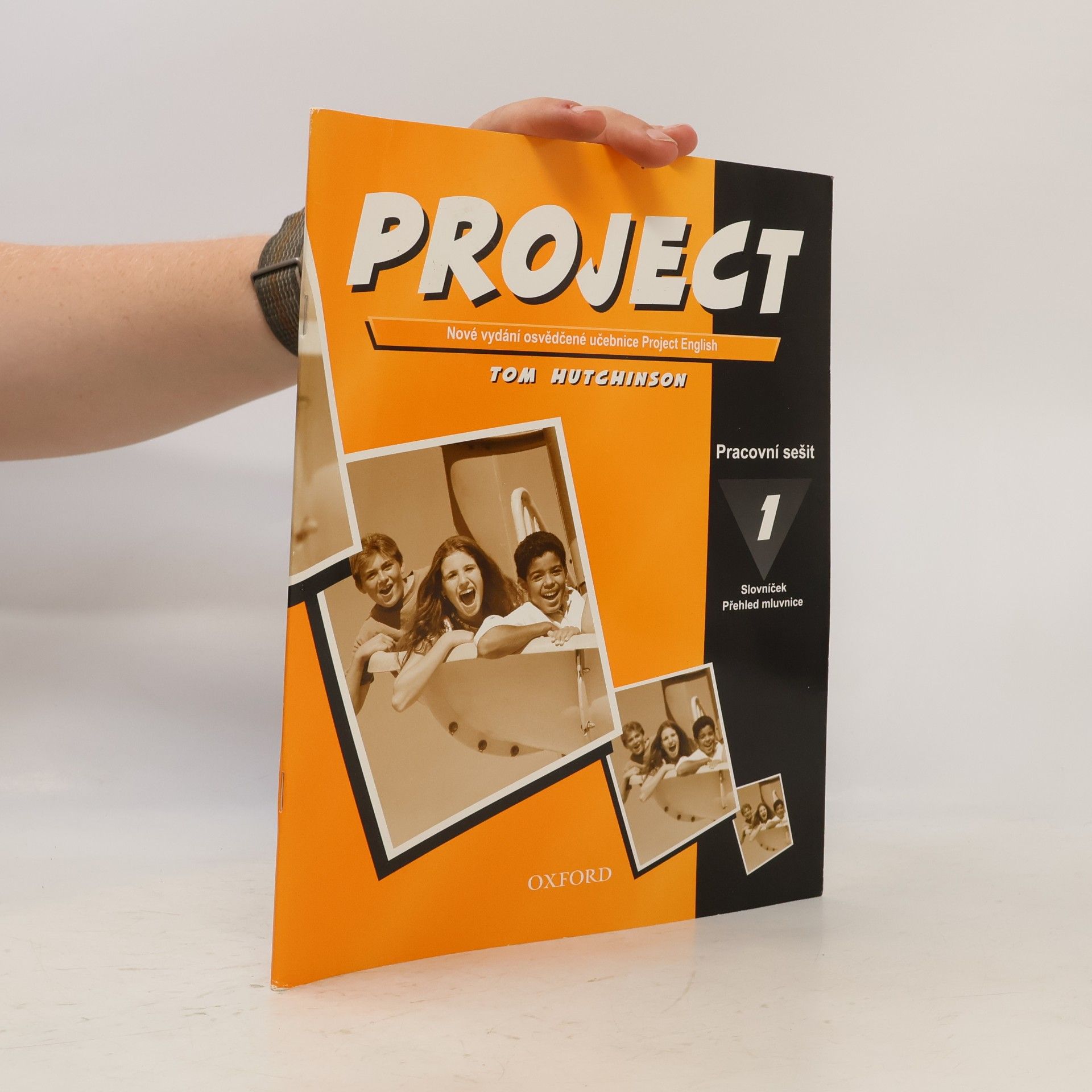 Tom Hutchinson Project 1 workbook czech edition