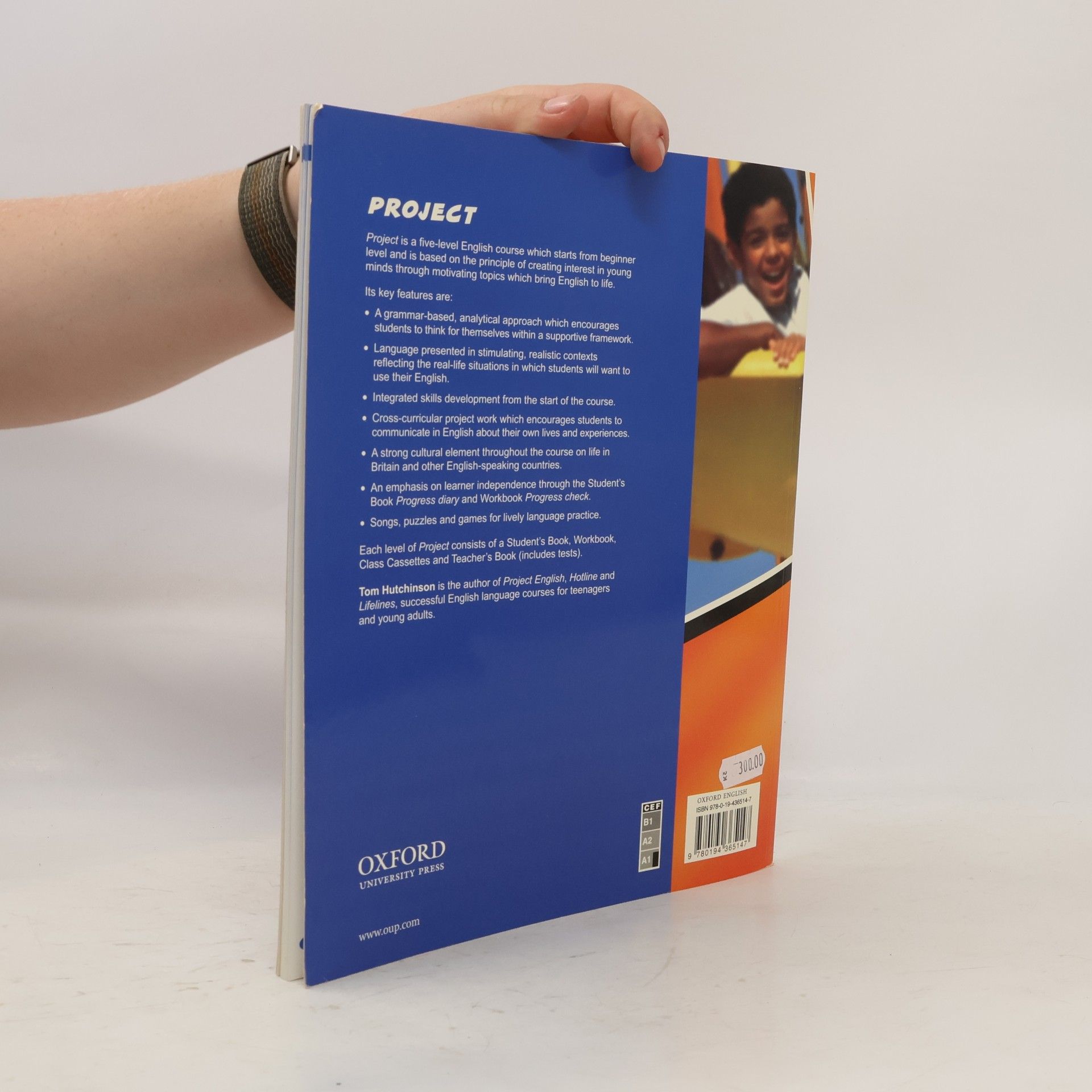 Tom Hutchinson Project 1 : student's book
