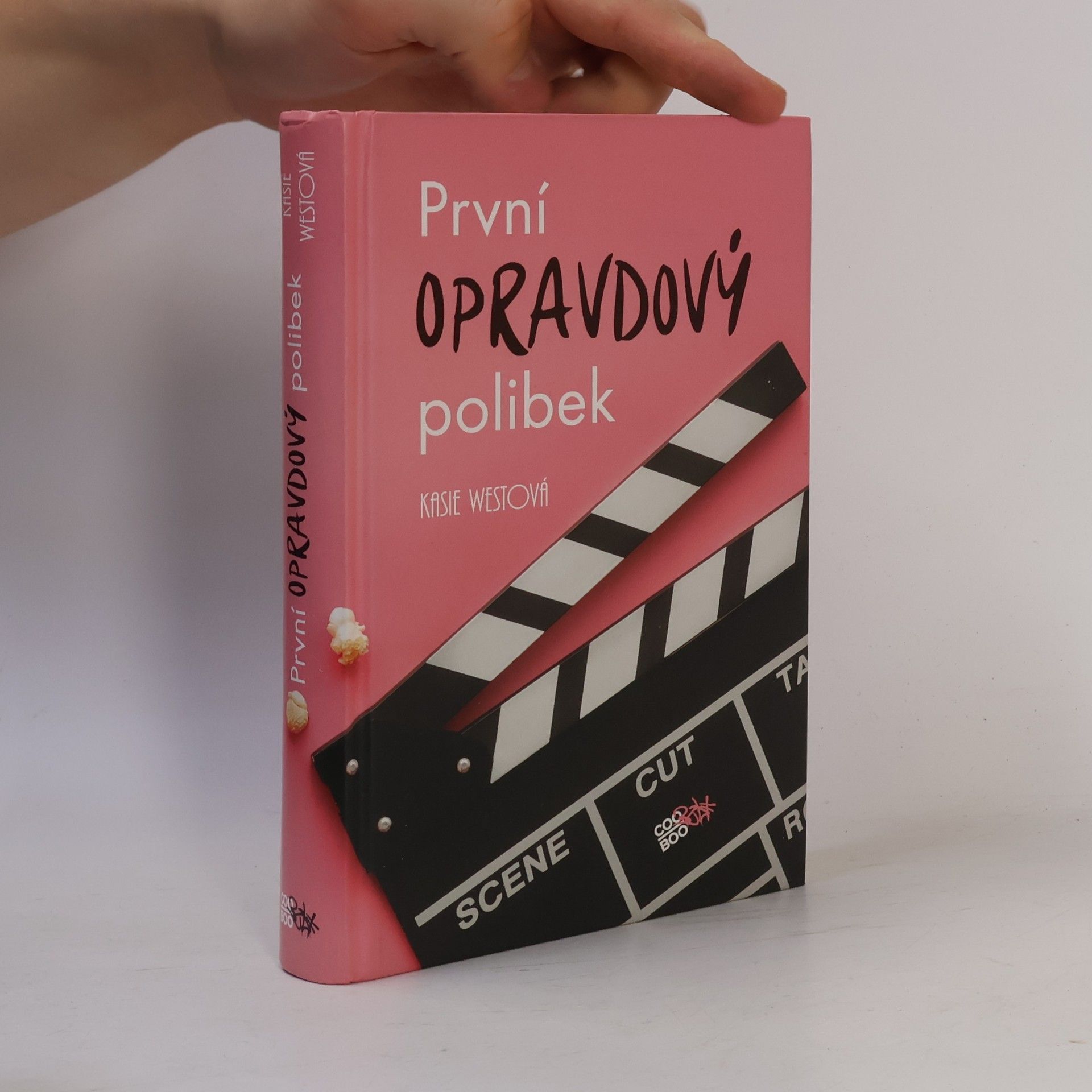 Kasie West První opravdový polibek
