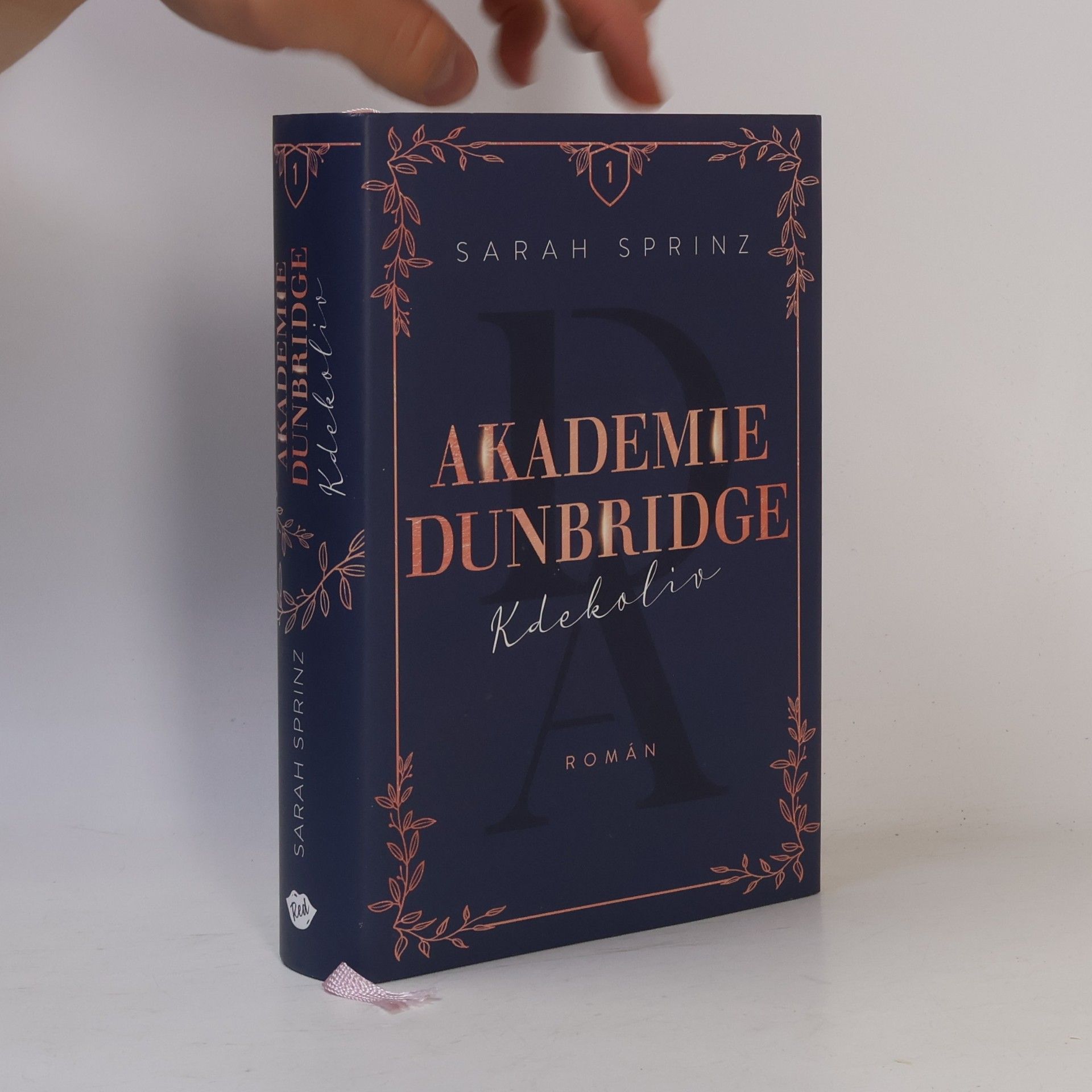 Sarah Sprinz Akademie Dunbridge. Kdekoliv